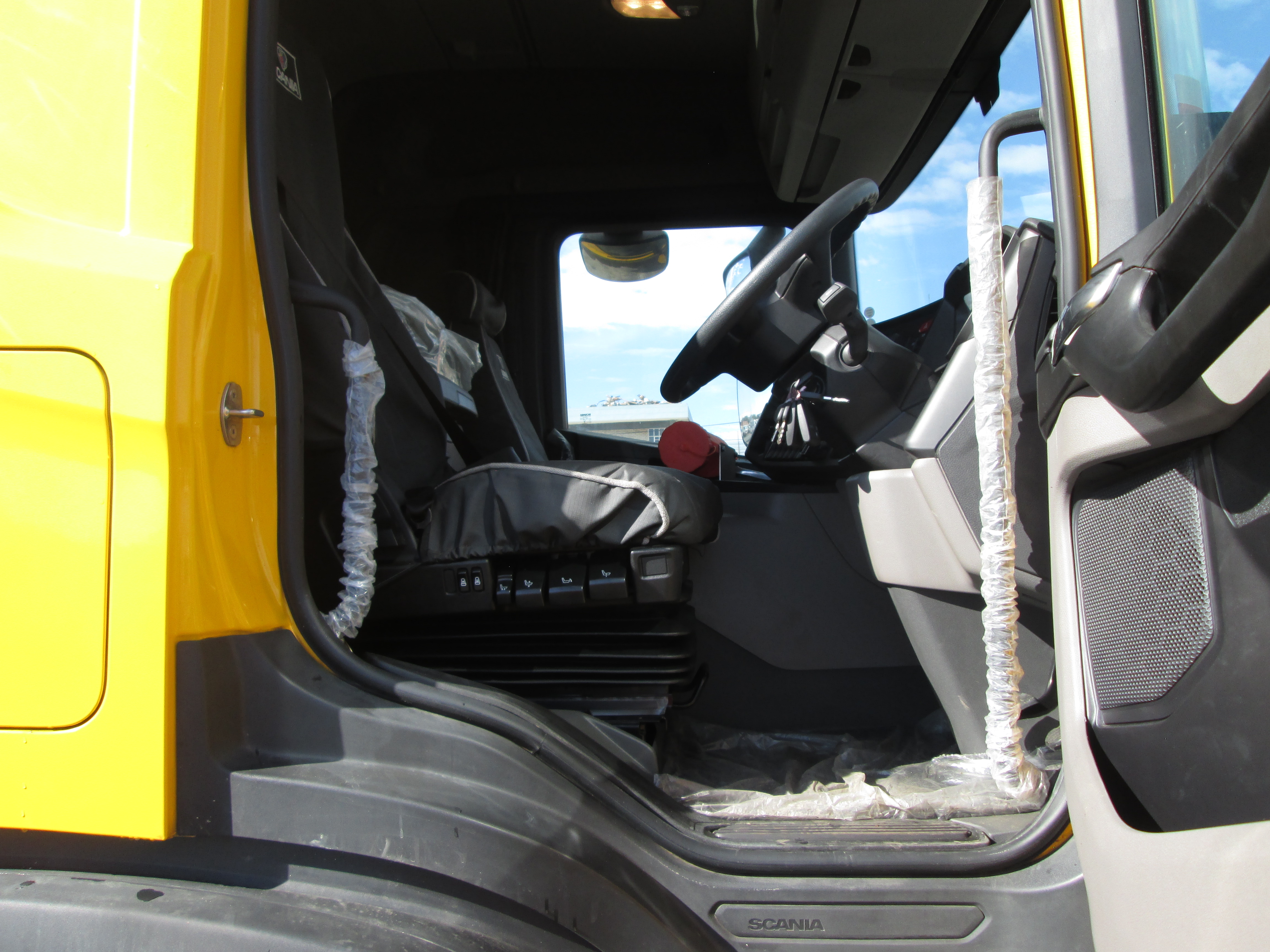 2023 Scania P410 Truck Tractor 72KM - Image 14