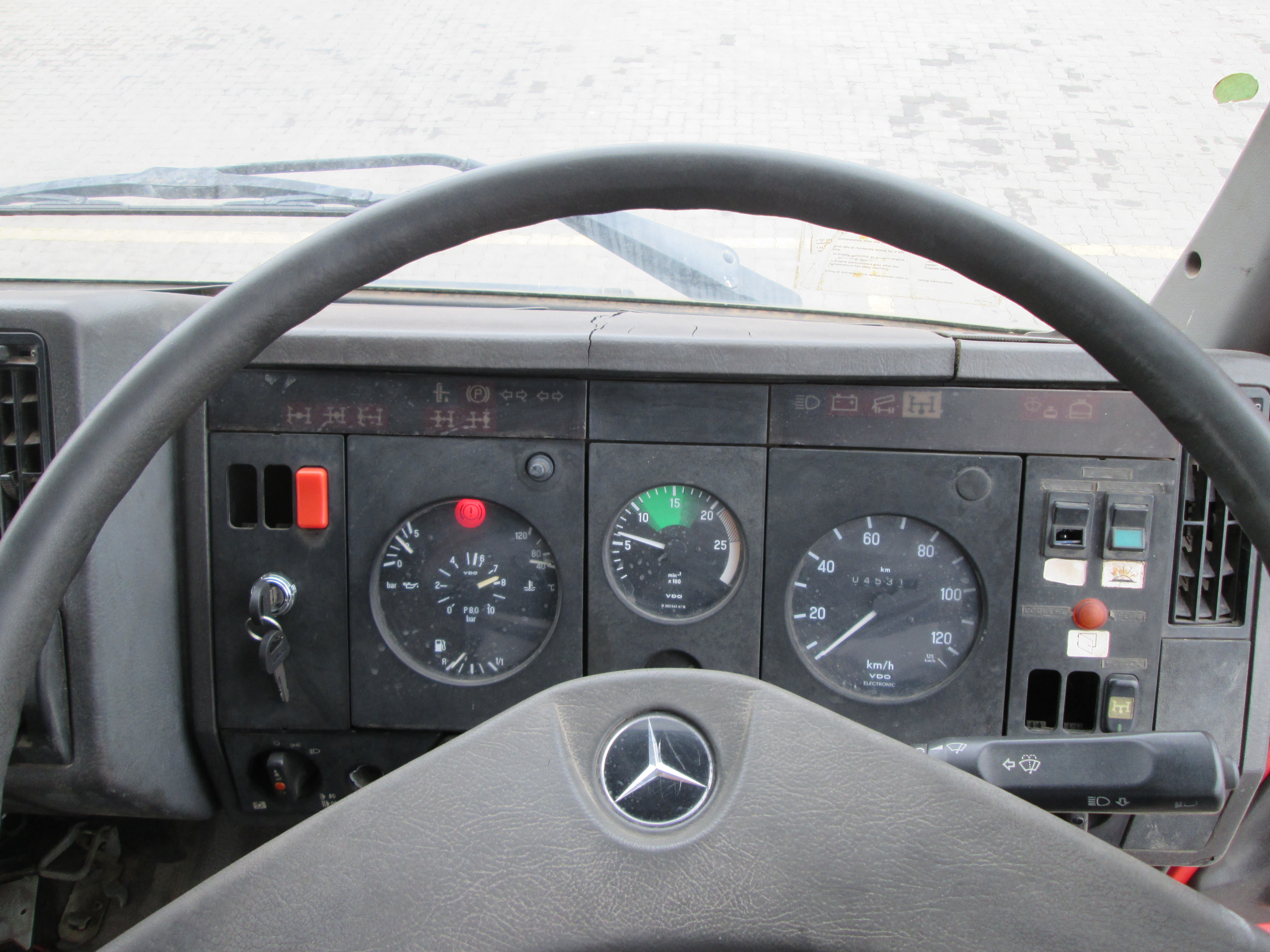 2014 MERCEDES BENZ 2635 ACTROS FIRETRUCK 045317KM - Image 14