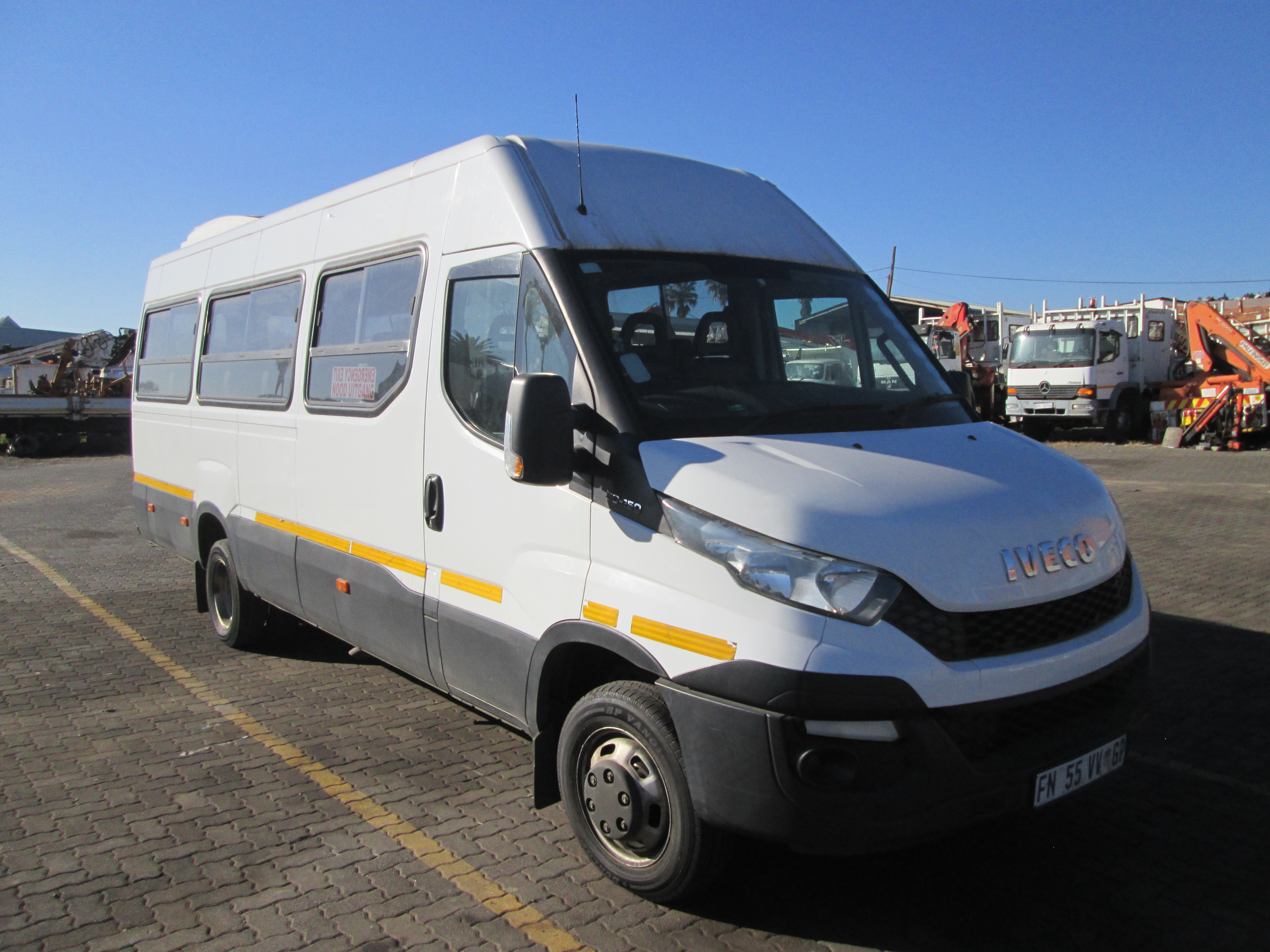 2016 IVECO DAILY 510-150 25 SEATER BUS 190453KM - Image 1