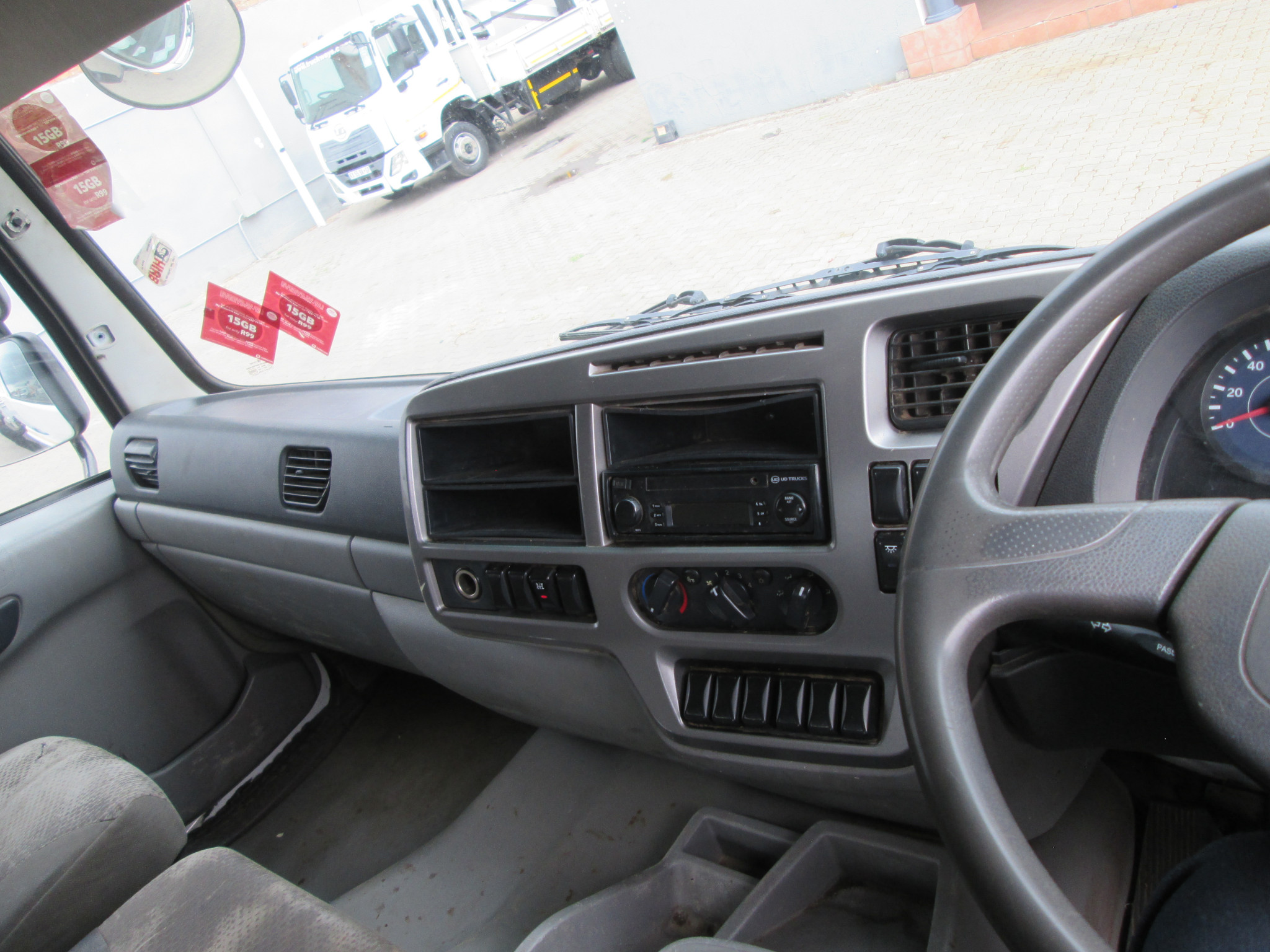 2017 UD PKE250 CRONER 8TON DROPSIDE WITH HIAB X CL 8-1 - Image 14