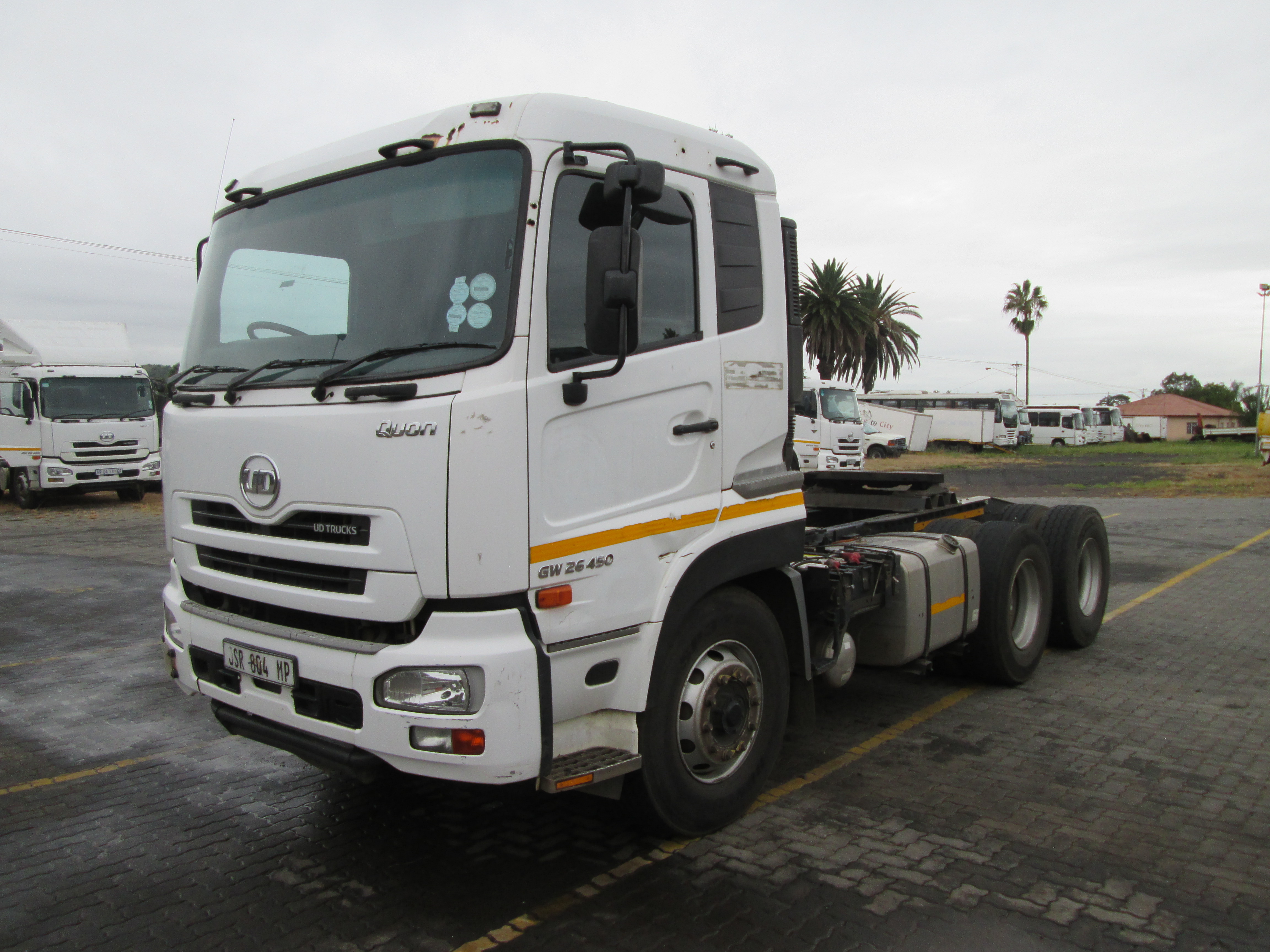 2019 UD QUON GW26-450 TRUCK TRACTOR 279924KM - Image 3
