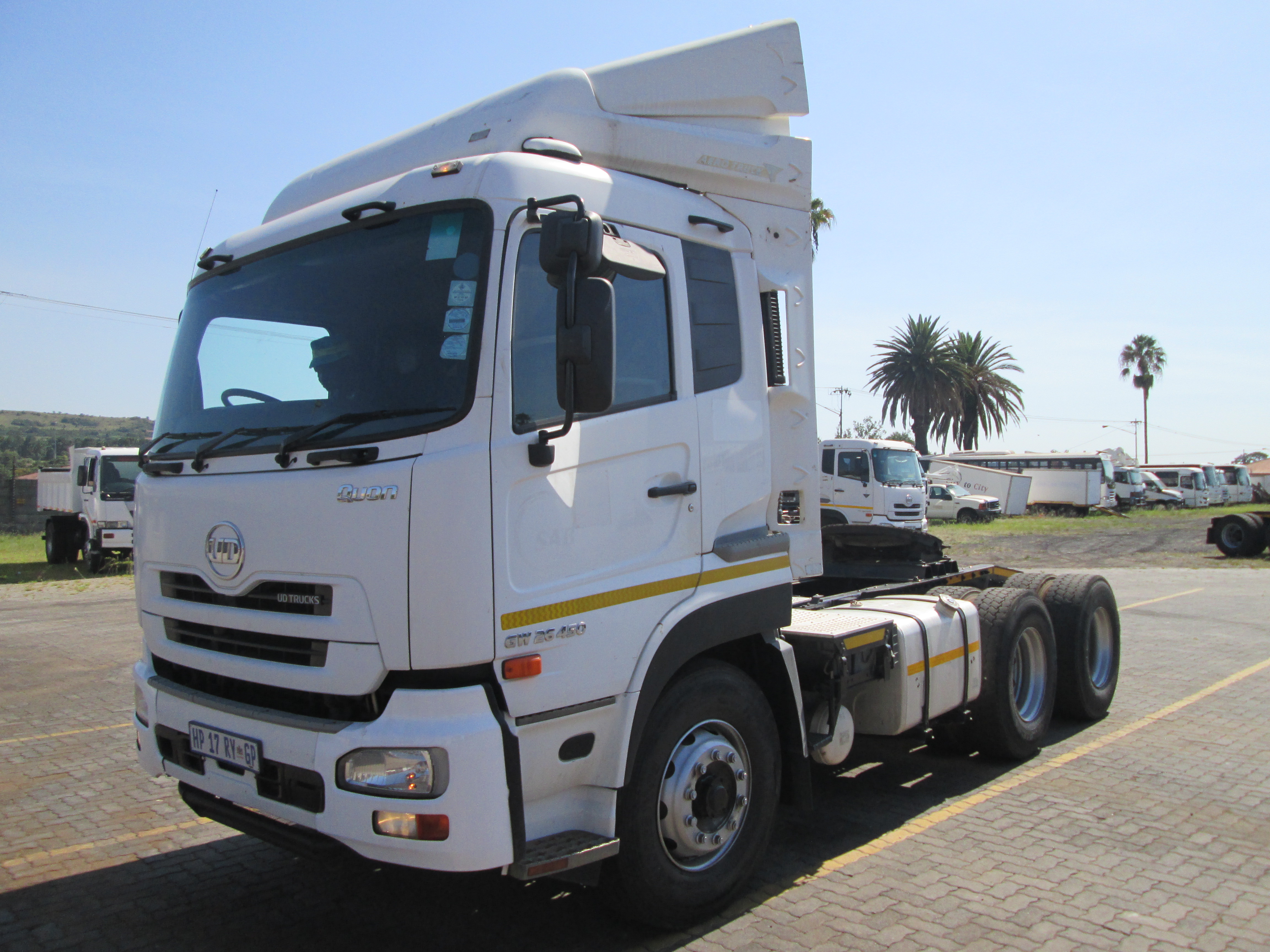 2018 UD QUON GW26-450 TRUCK TRACTOR 246563KM - Image 3