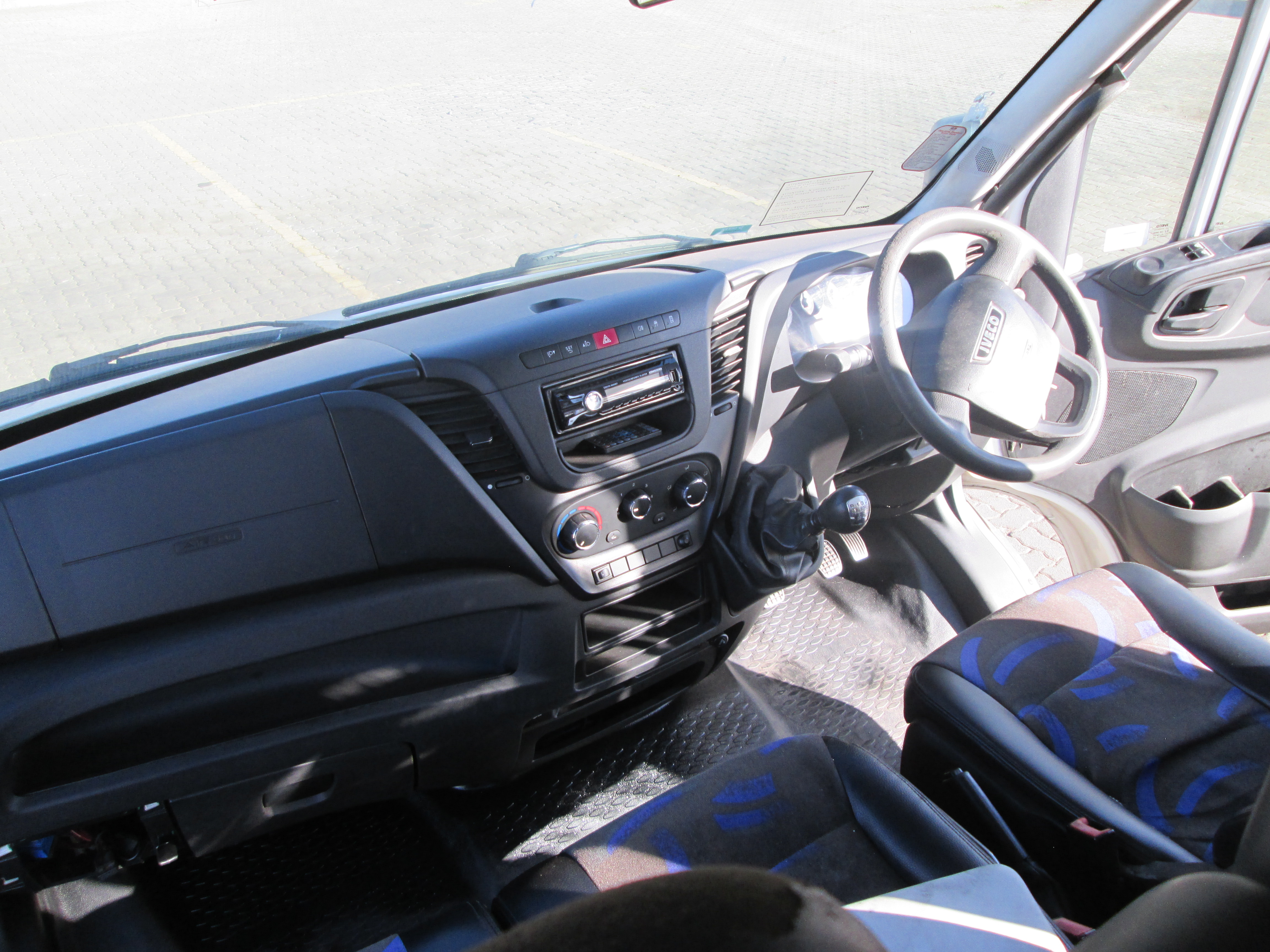 2016 IVECO DAILY 510-150 25 SEATER BUS 190453KM - Image 15