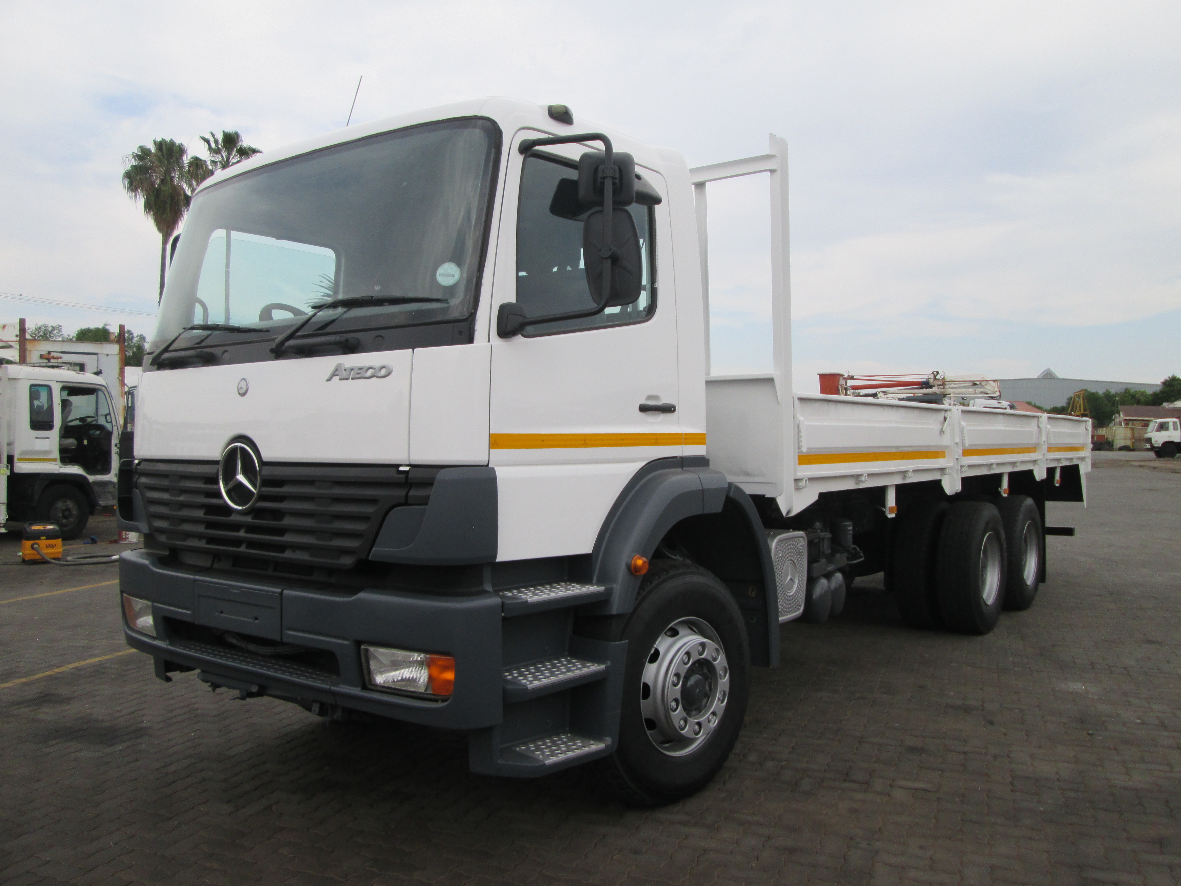 2002 MERCEDES BENZ 2628 ATEGO 16TON DROPSIDE BODY 609316KM - Image 3