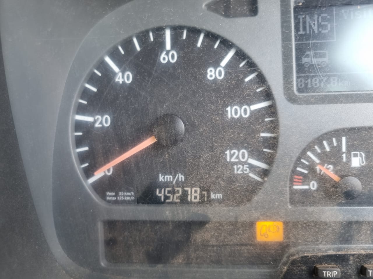 2007 MERCEDES BENZ 1517 COMPACTOR UNIT WITH PK15500 CRANE - Image 2