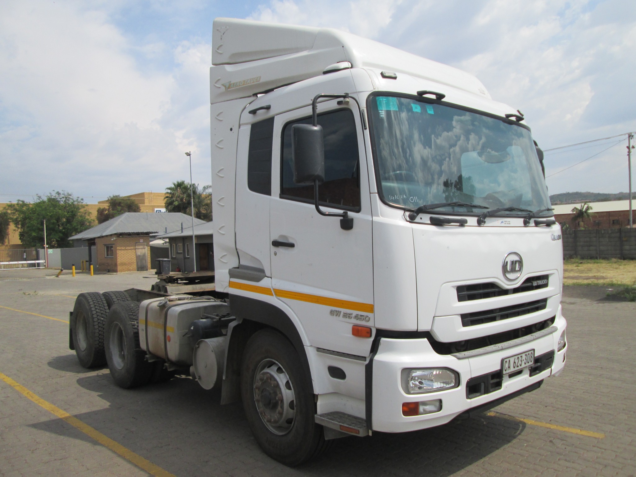 2018 UD QUON GW26-450 TRUCK TRACTOR 