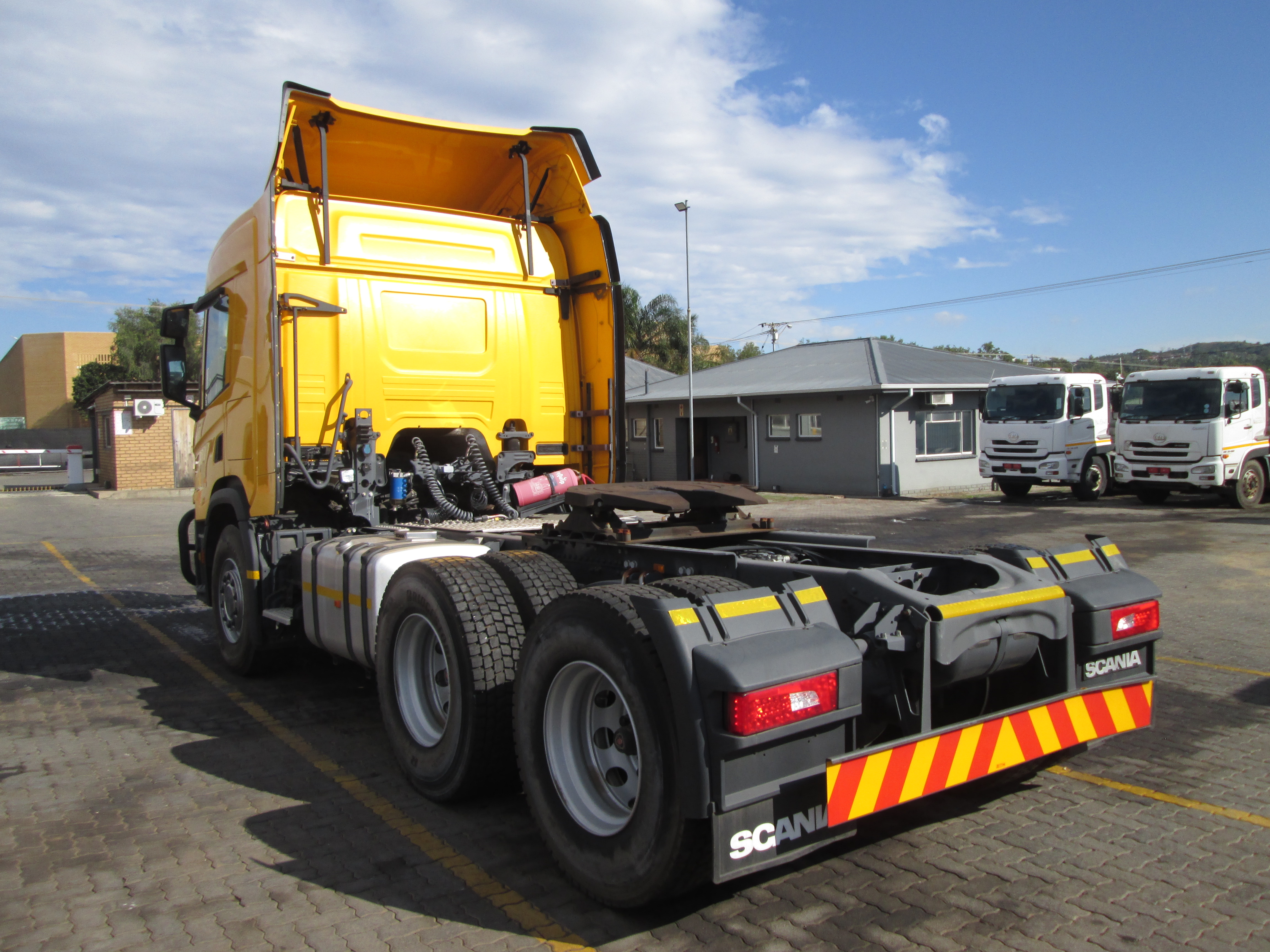 2023 Scania P410 Truck Tractor 72KM - Image 9