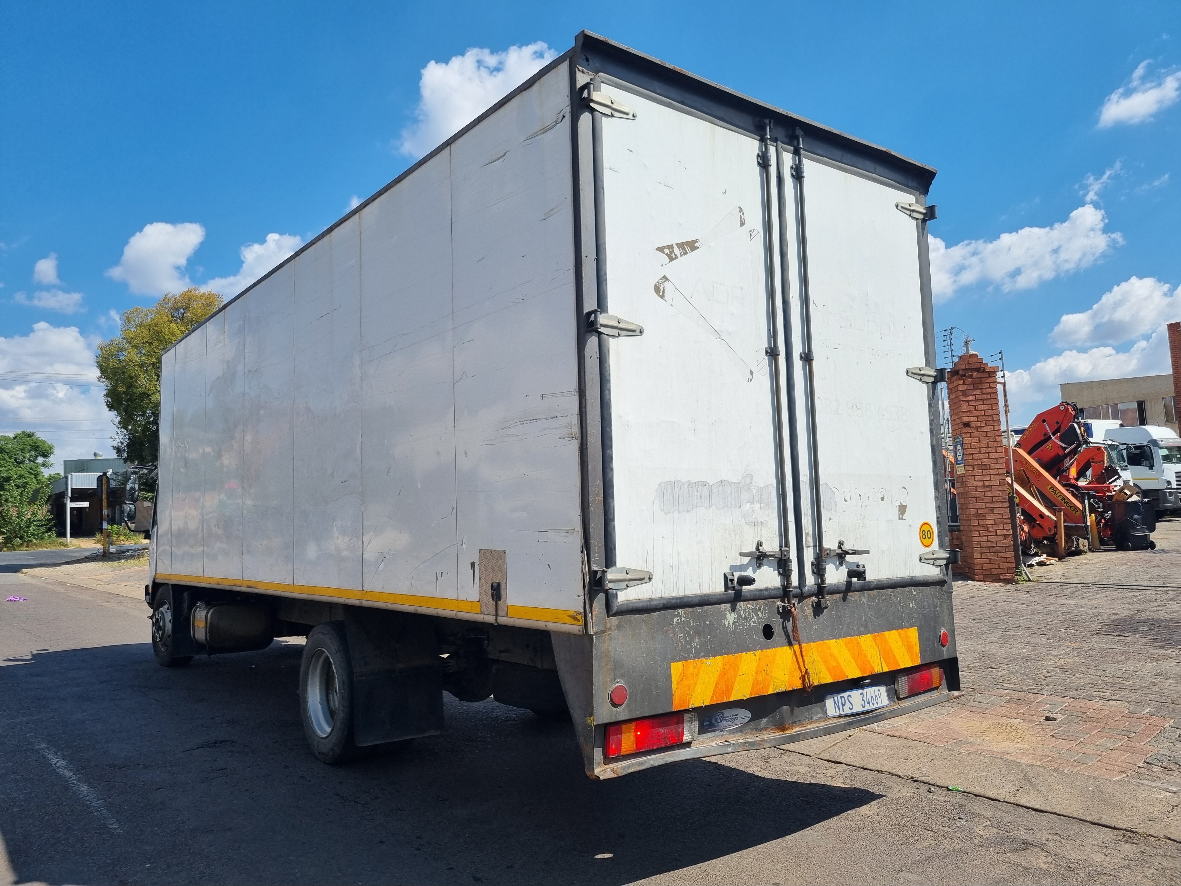 2018 FAW 15.180 8TON CLOSED BODY - Image 5