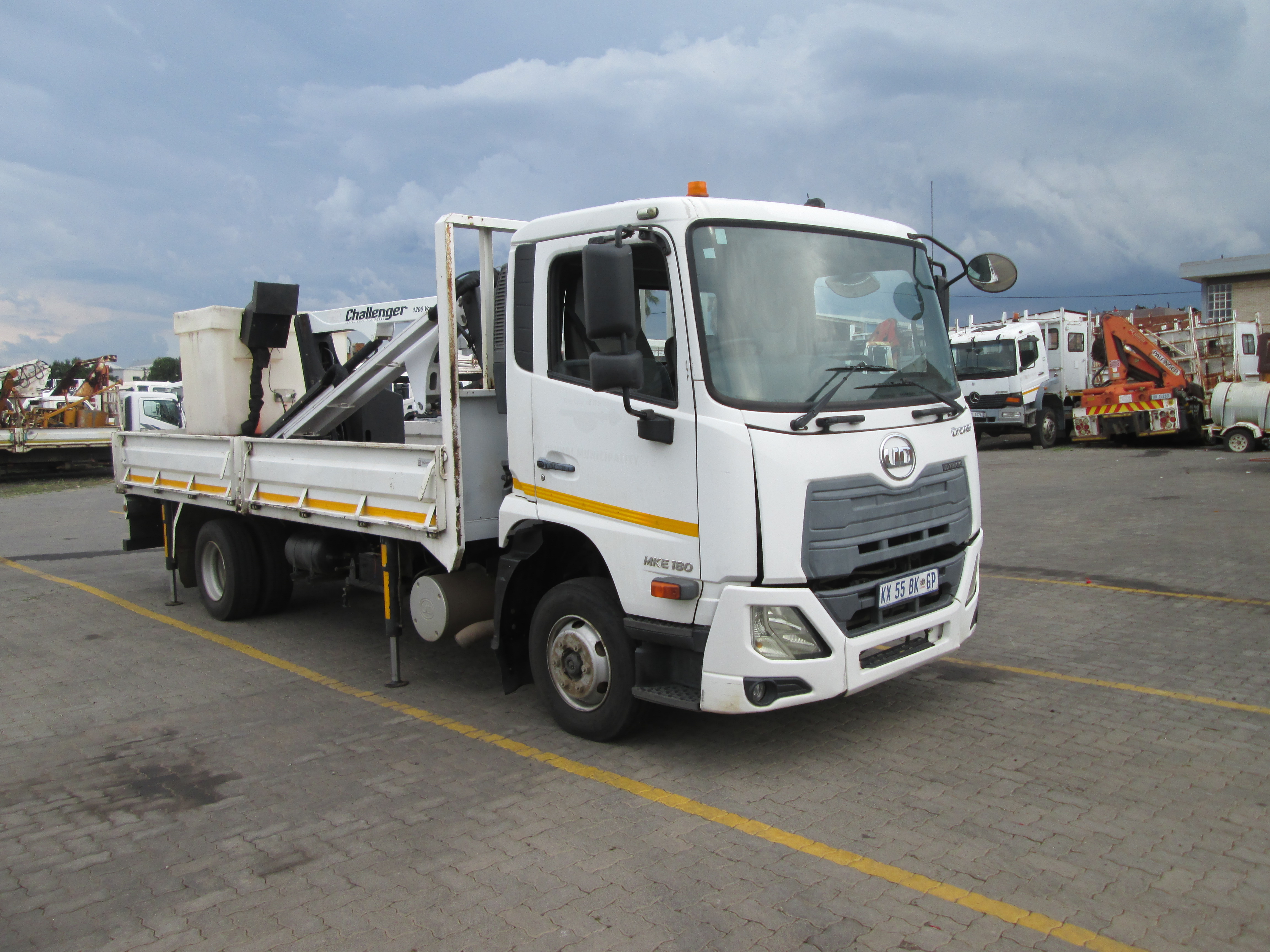 2018 UD MKE180 CRONER 12M REACH CHALLENGER 1206 VERSA EXPRESS UNIT