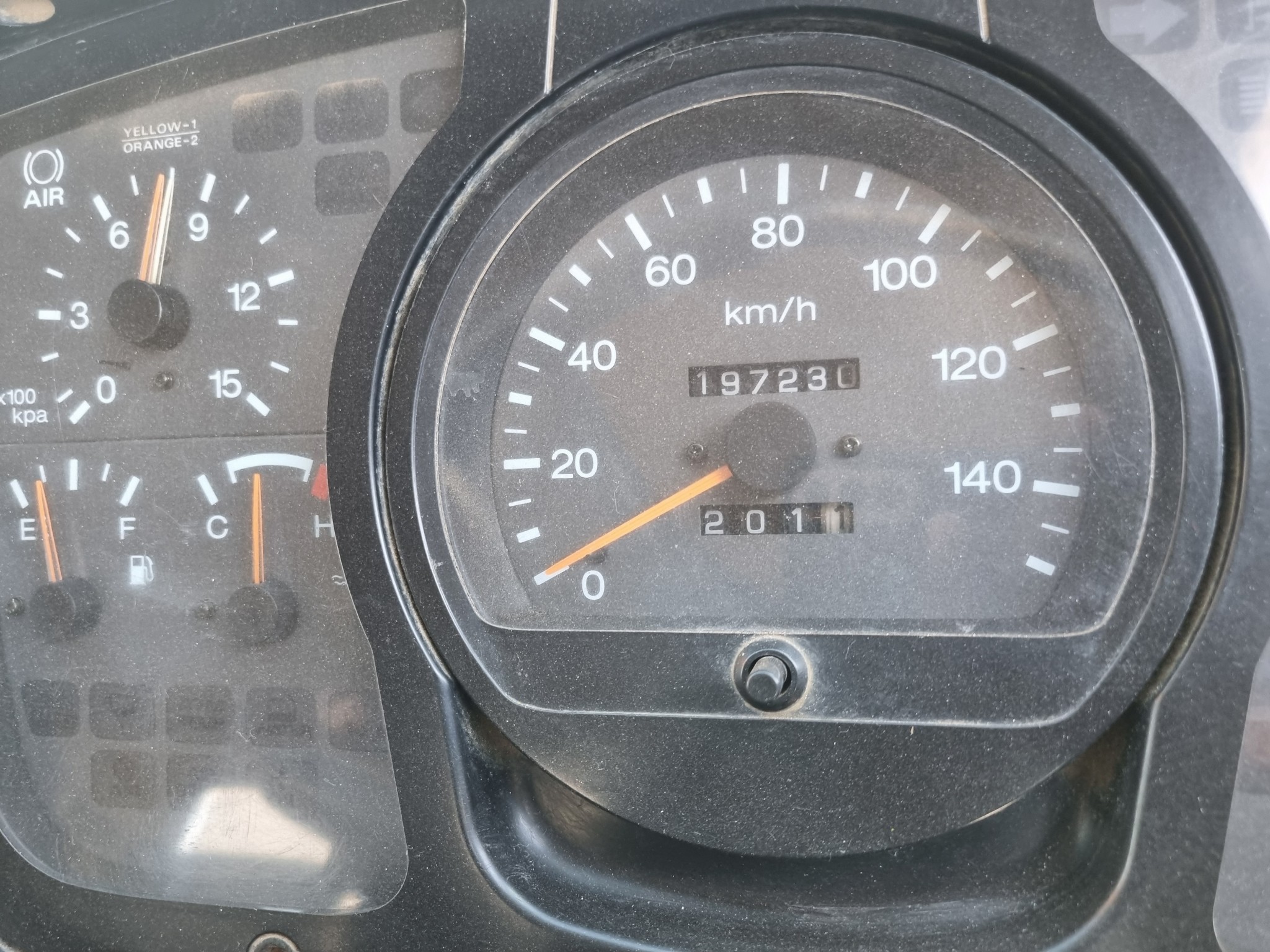 2003 UD85 8TON HIGH SIDES SIDE TIPPER - Image 9