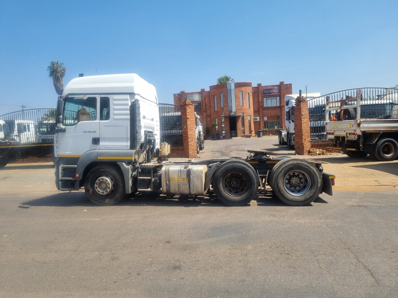 2010 MAN TGA 26.480 TRUCK TRACTOR - Image 7