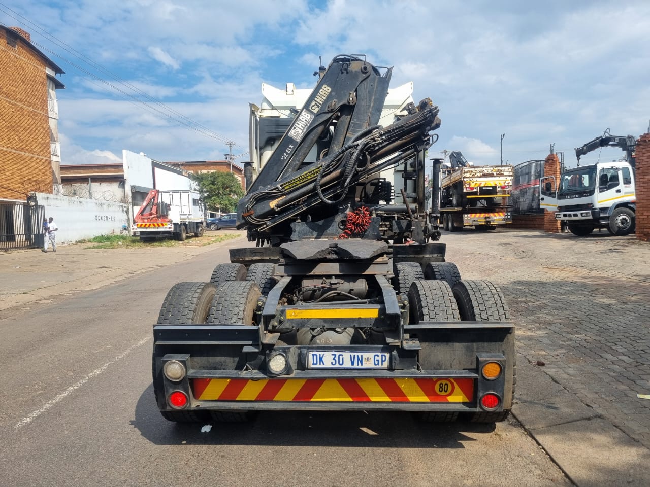 2014 FREIGHTLINER DETROIT 12.7-1650 TRUCK TRACTOR WITH HIAB 152B-2 CRANE - Image 6