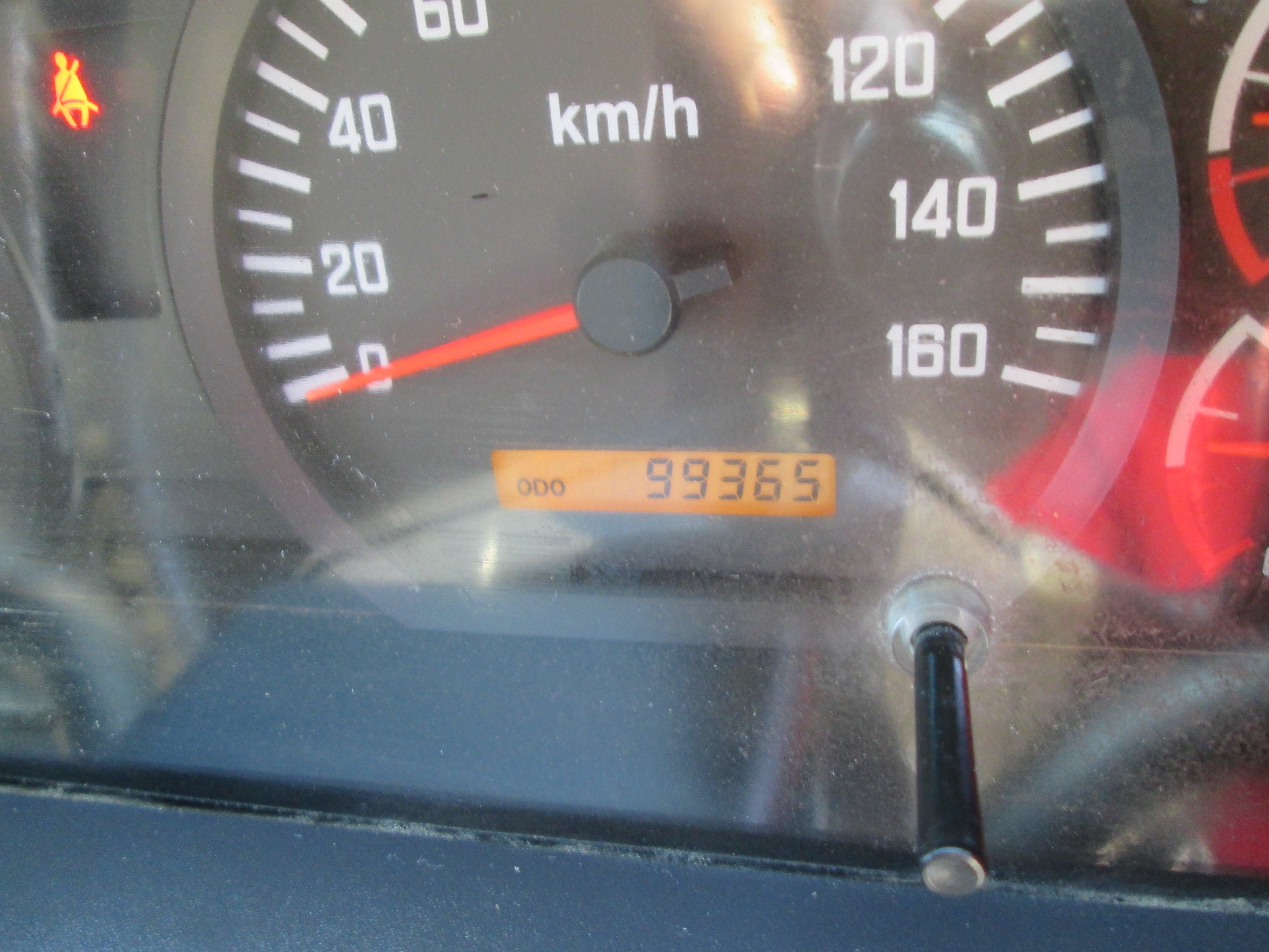 2018 ISUZU FSR800 6CUBE TIPPER 99365KM - Image 13