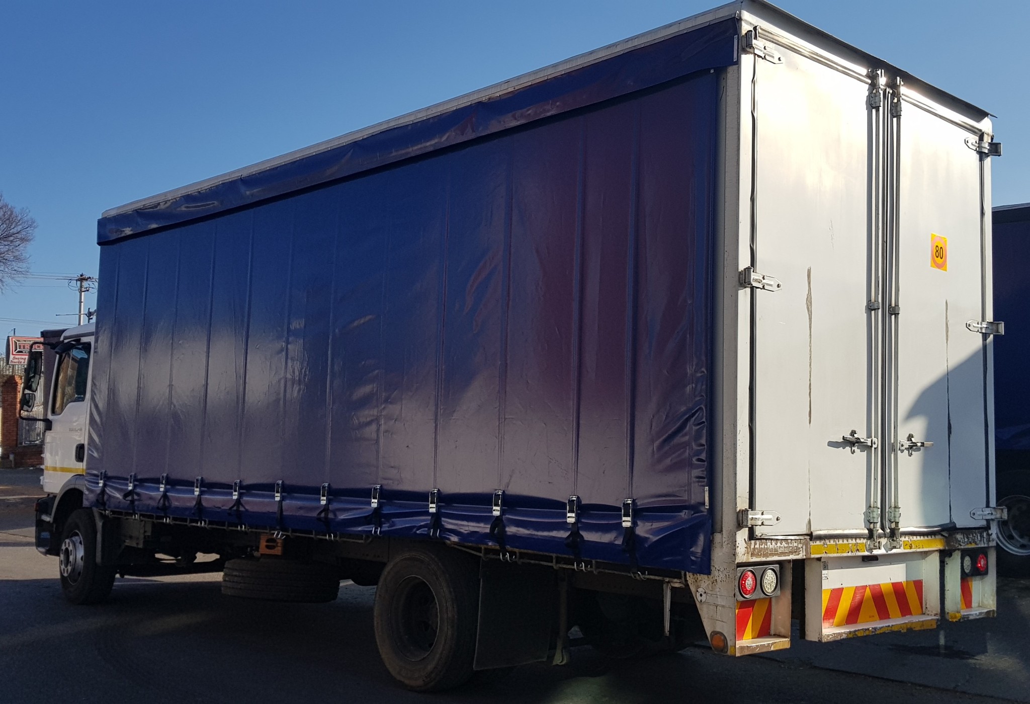 2016 MAN TGM15.240 8TON CURTAIN SIDES - Image 5