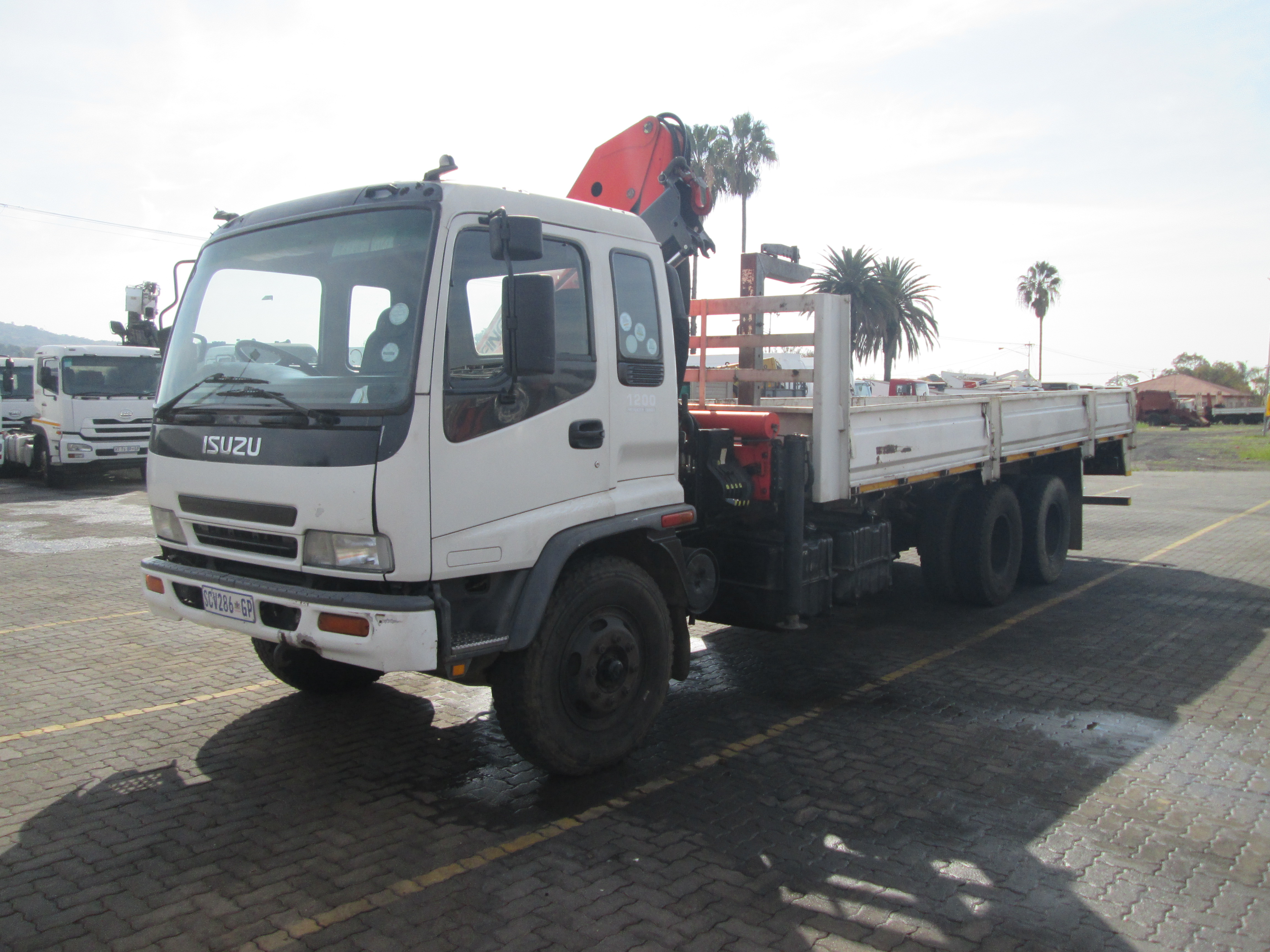 2005 ISUZU FTM1200 12TON DROPSIDE WITH PK15500 CRANE 603317KM - Image 3