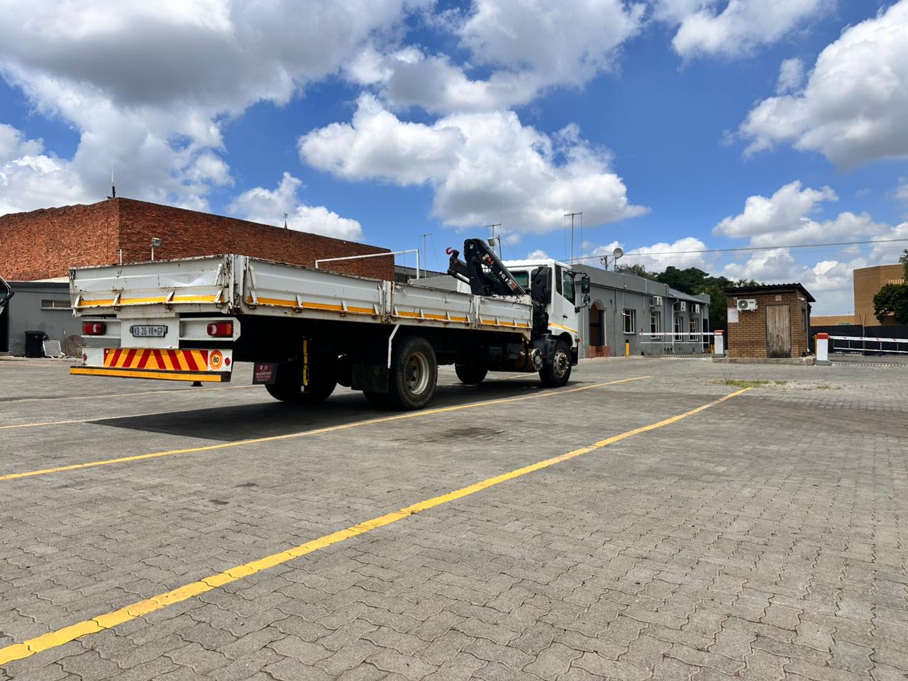 2012 UD PKE250 CRONER 8TON DROPSIDE WITH HIAB X CL 8-1 - Image 7