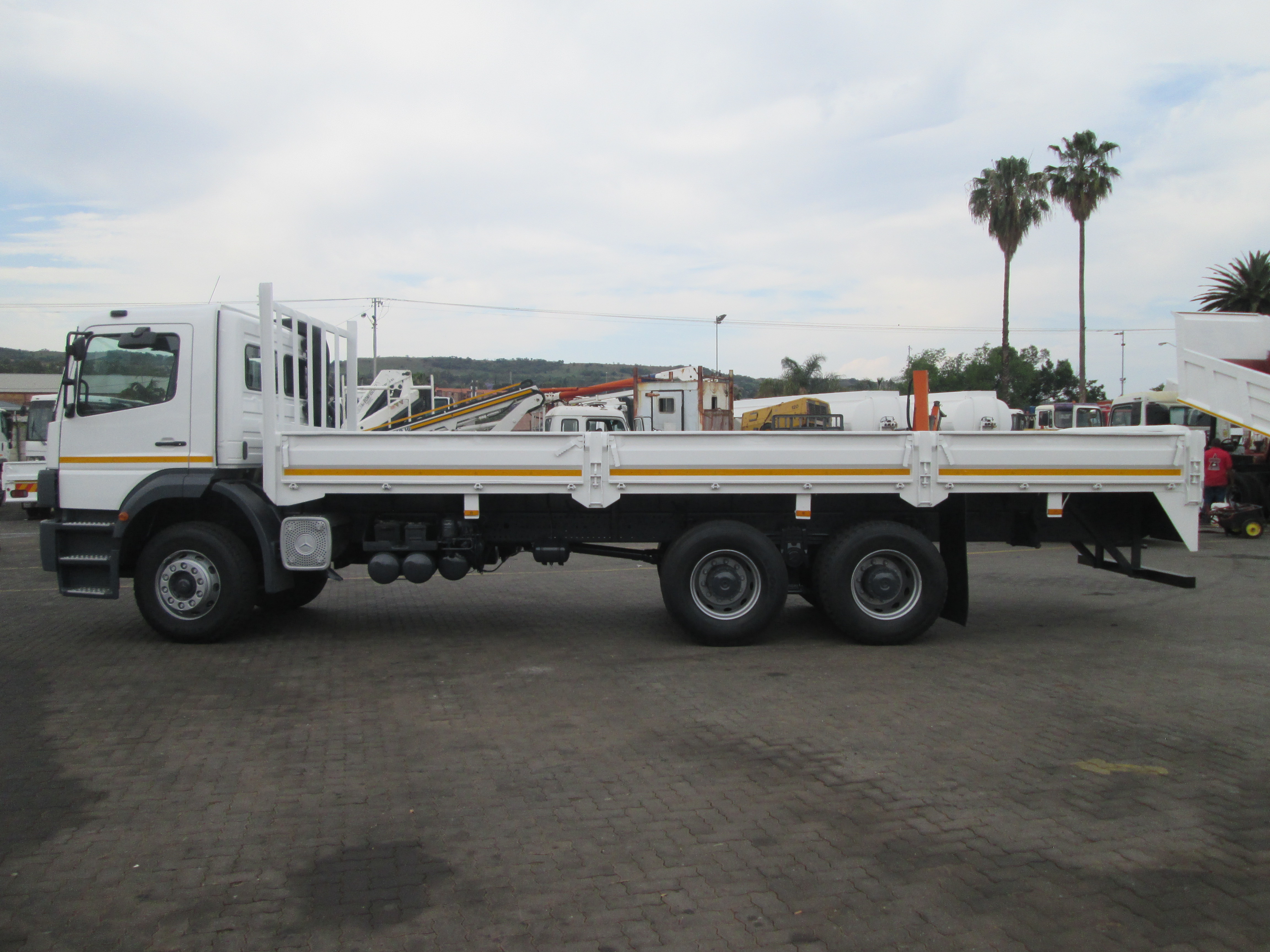 2002 MERCEDES BENZ 2628 ATEGO 16TON DROPSIDE BODY 609316KM - Image 4