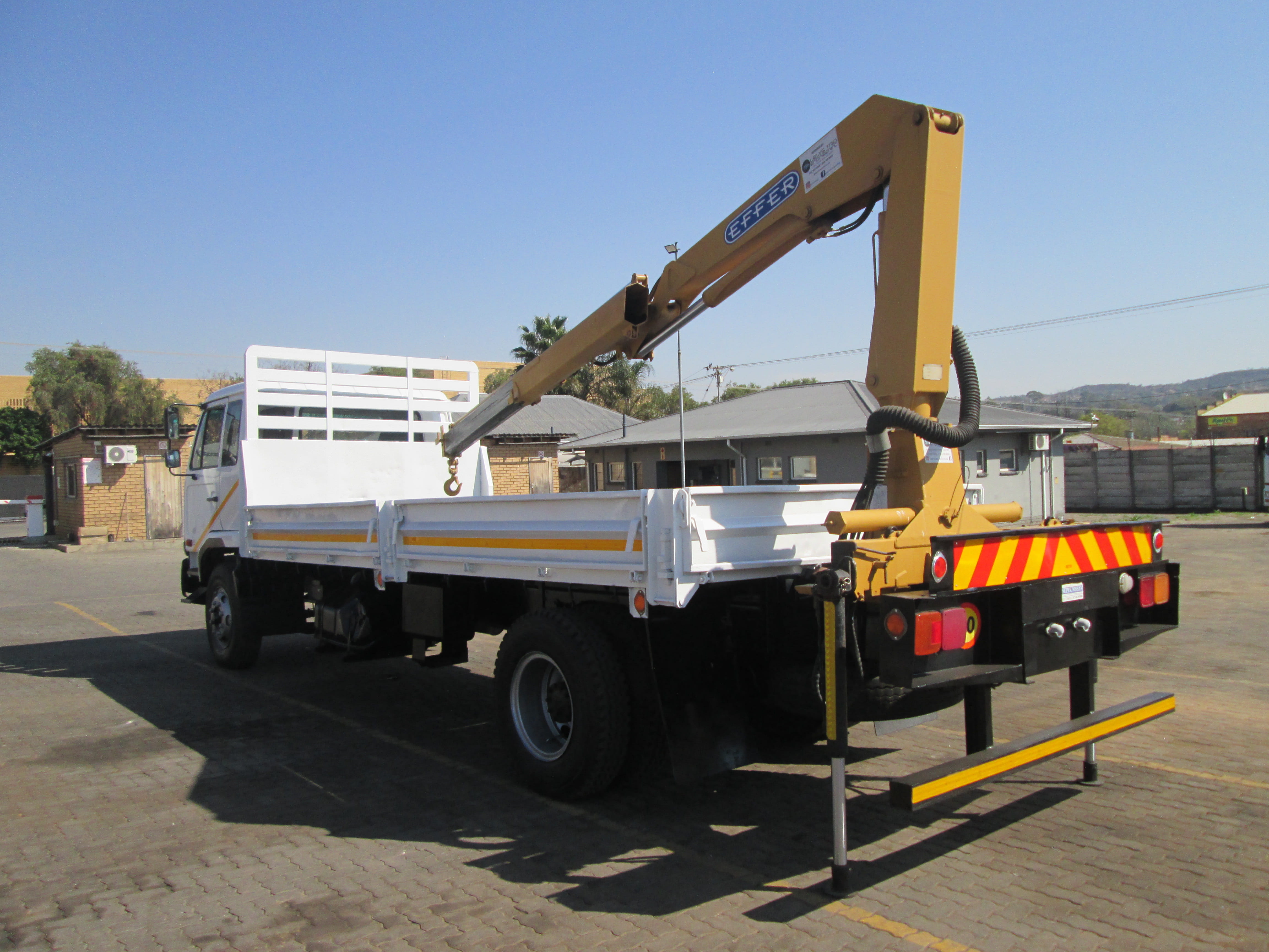 2000 UD80 8TON DROPSIDE WITH EFFER 75 CRANE - 138660KM - Image 17