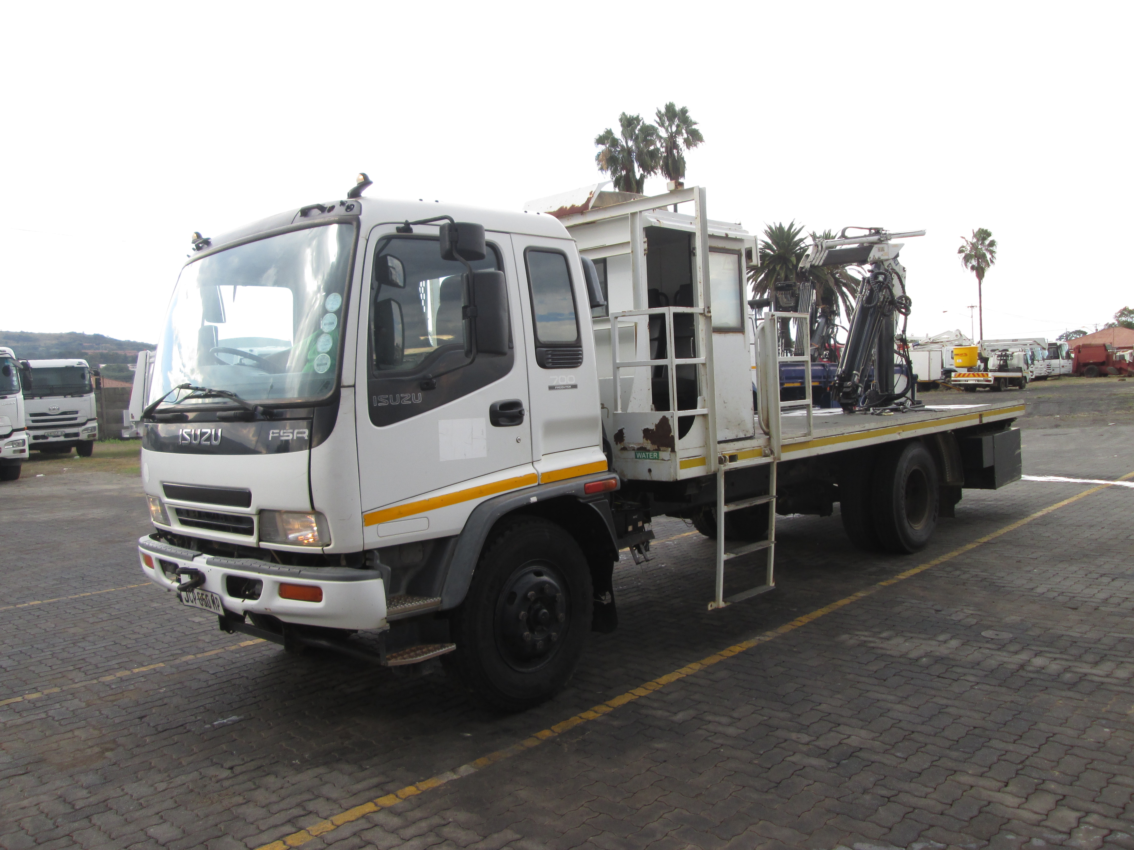 2012 ISUZU FSR700 7TON FLATDECK WITH 033T HIAB CRANE - 105296KM - Image 3