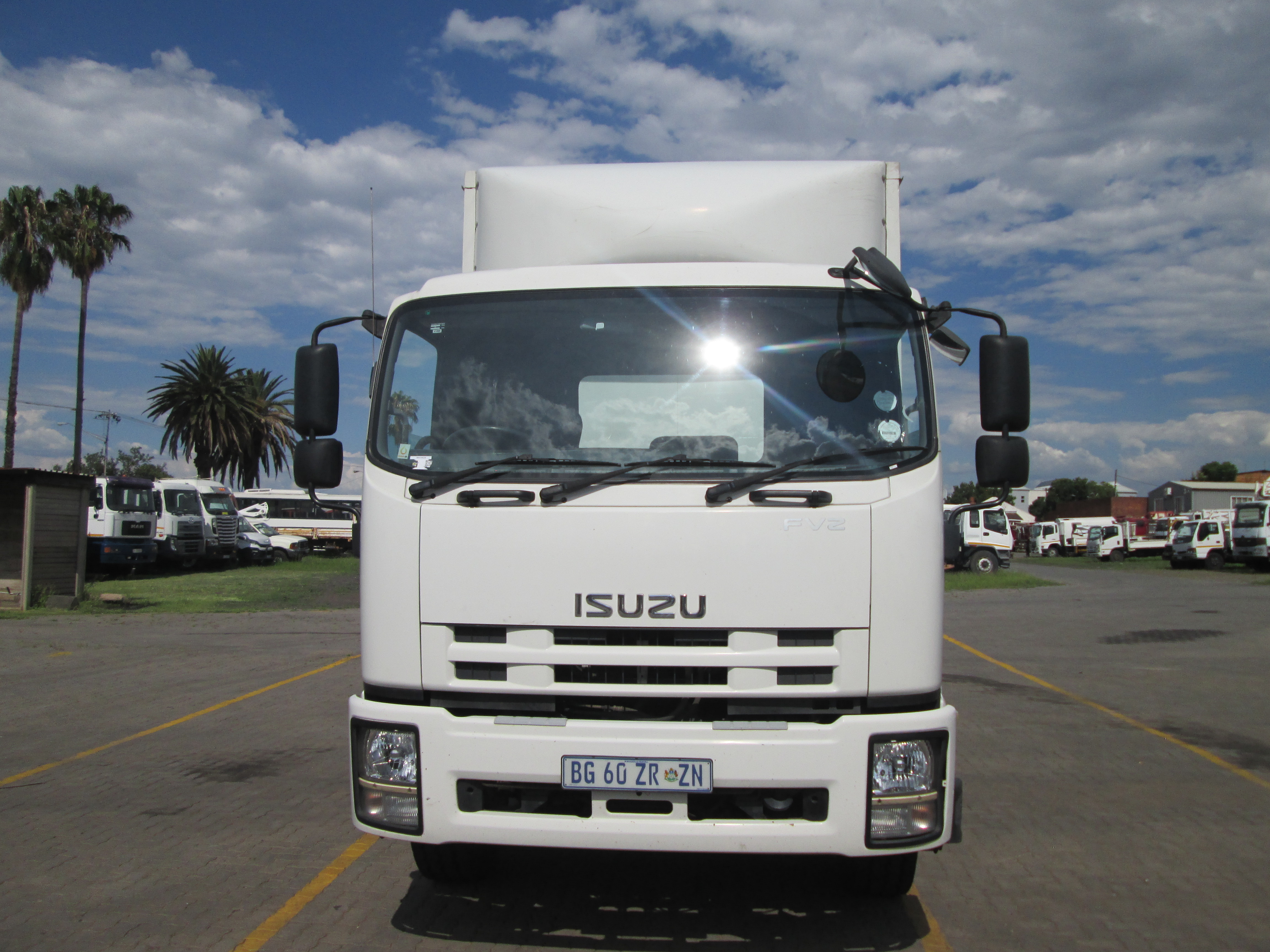 2020 ISUZU FVZ1400 14TON CLOSED BODY - Image 2