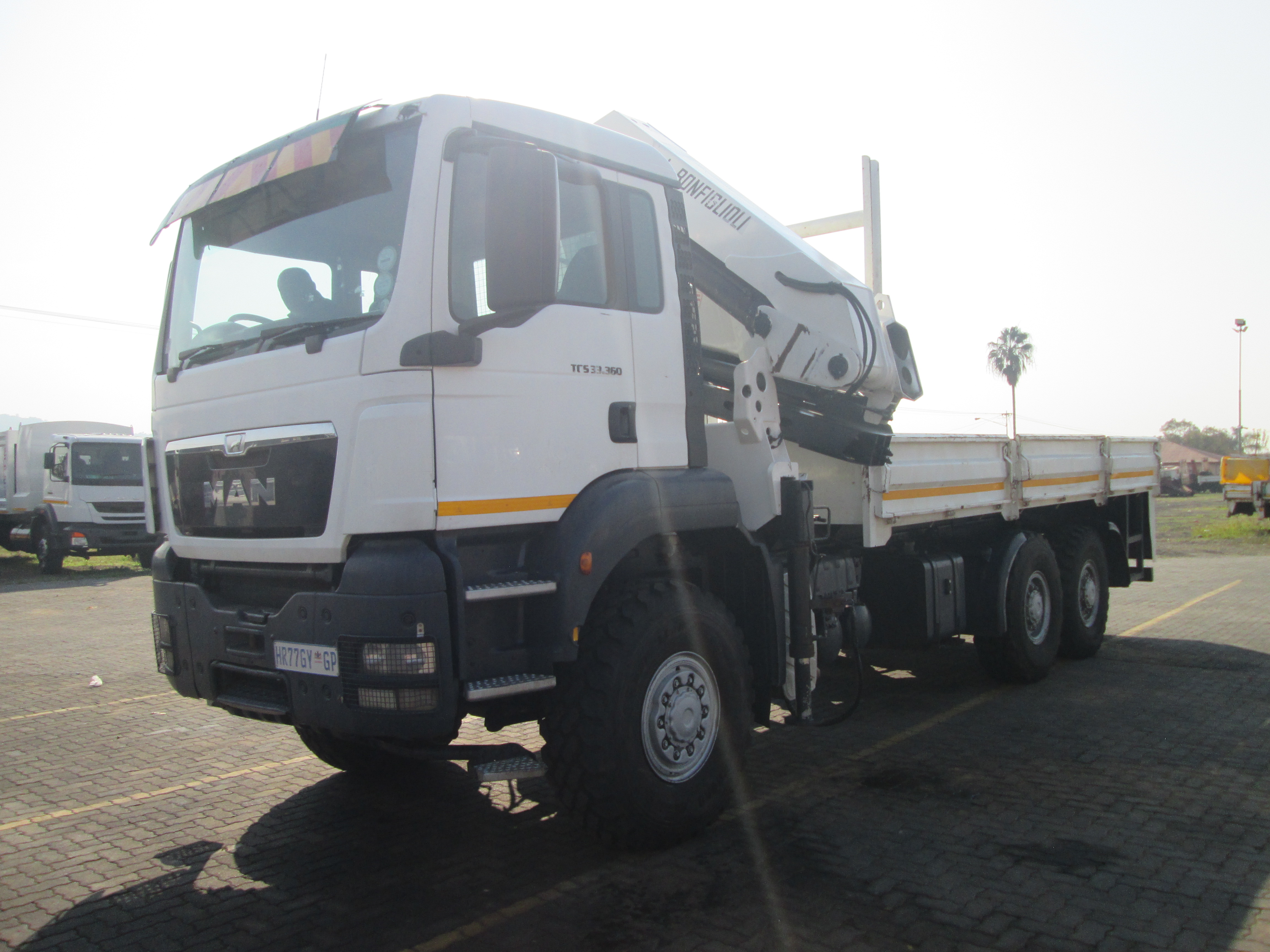 2018 MAN TGS33.360 6X6 12 TON DROPSIDE BODY WITH  BONFIGLIOLI P30500XL 163909KM - Image 3