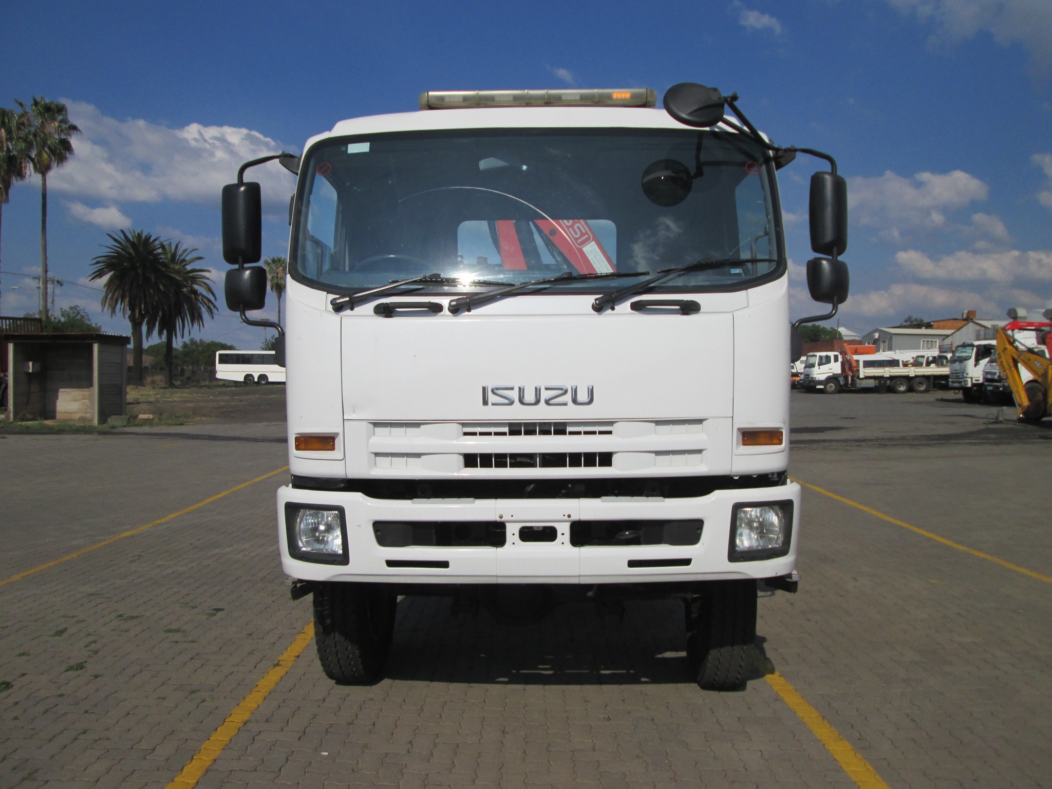 2014 ISUZU FTS750 4X4 5CUBE TIPPER DROPSIDE WITH FASSI F65 CRANE - Image 8