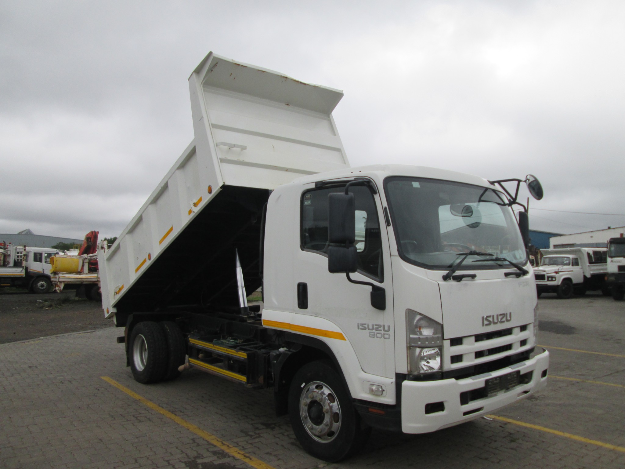 2018 ISUZU FSR800 6CUBE TIPPER - Image 14