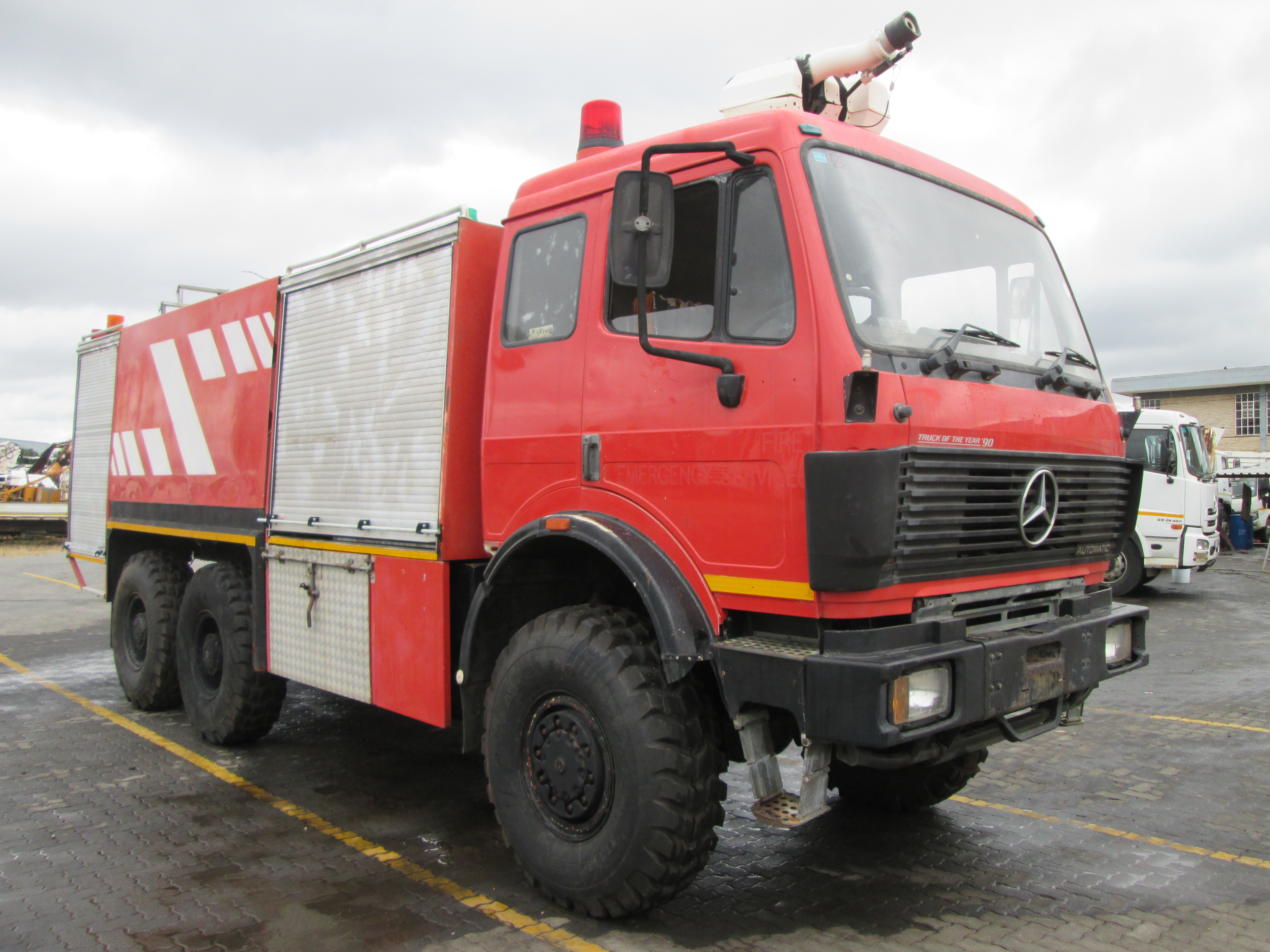 2014 MERCEDES BENZ 2635 ACTROS FIRETRUCK 045317KM