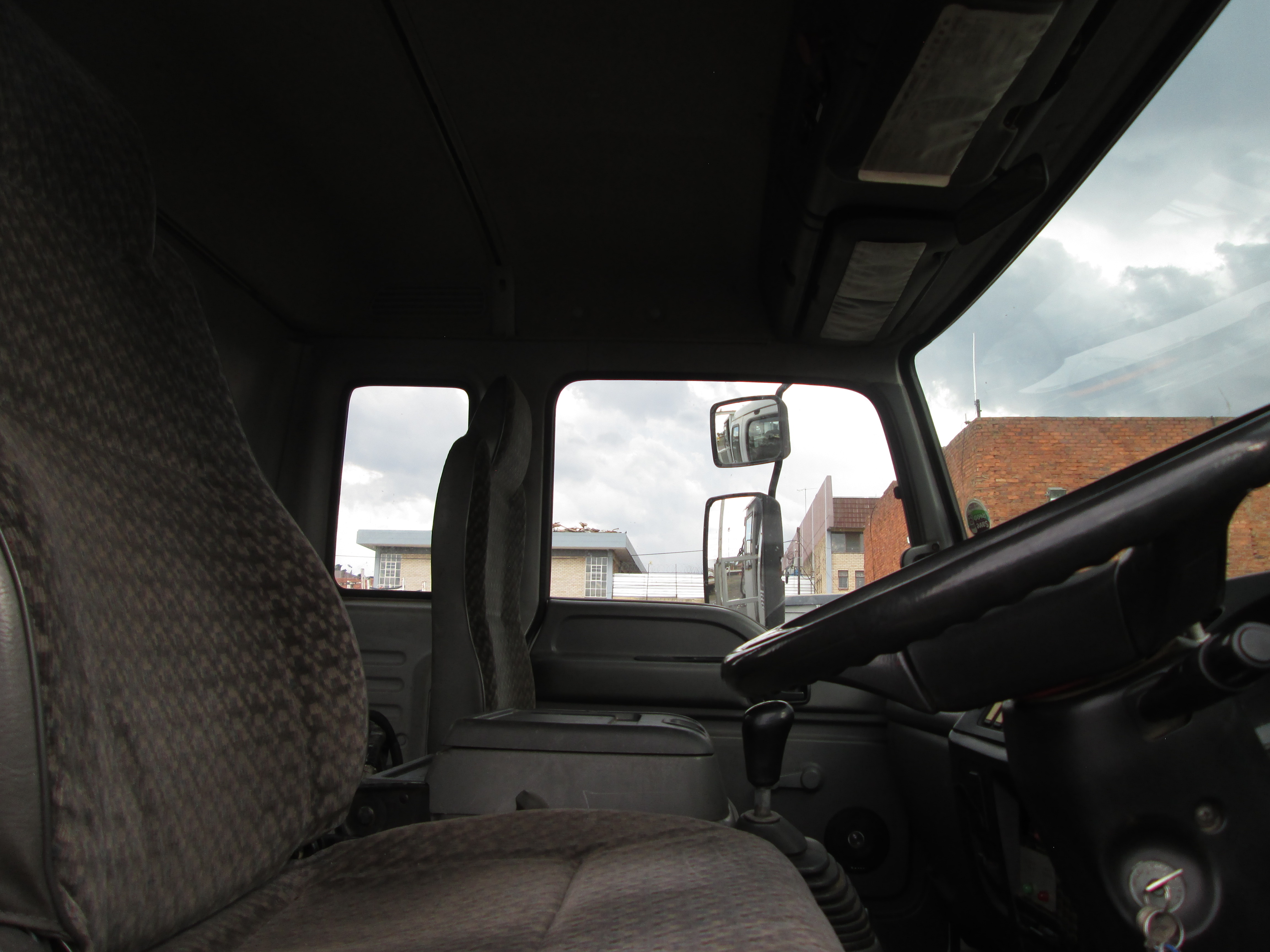 2012 ISUZU FSR700 7TON FLATDECK WITH 033T HIAB CRANE - 105296KM - Image 10