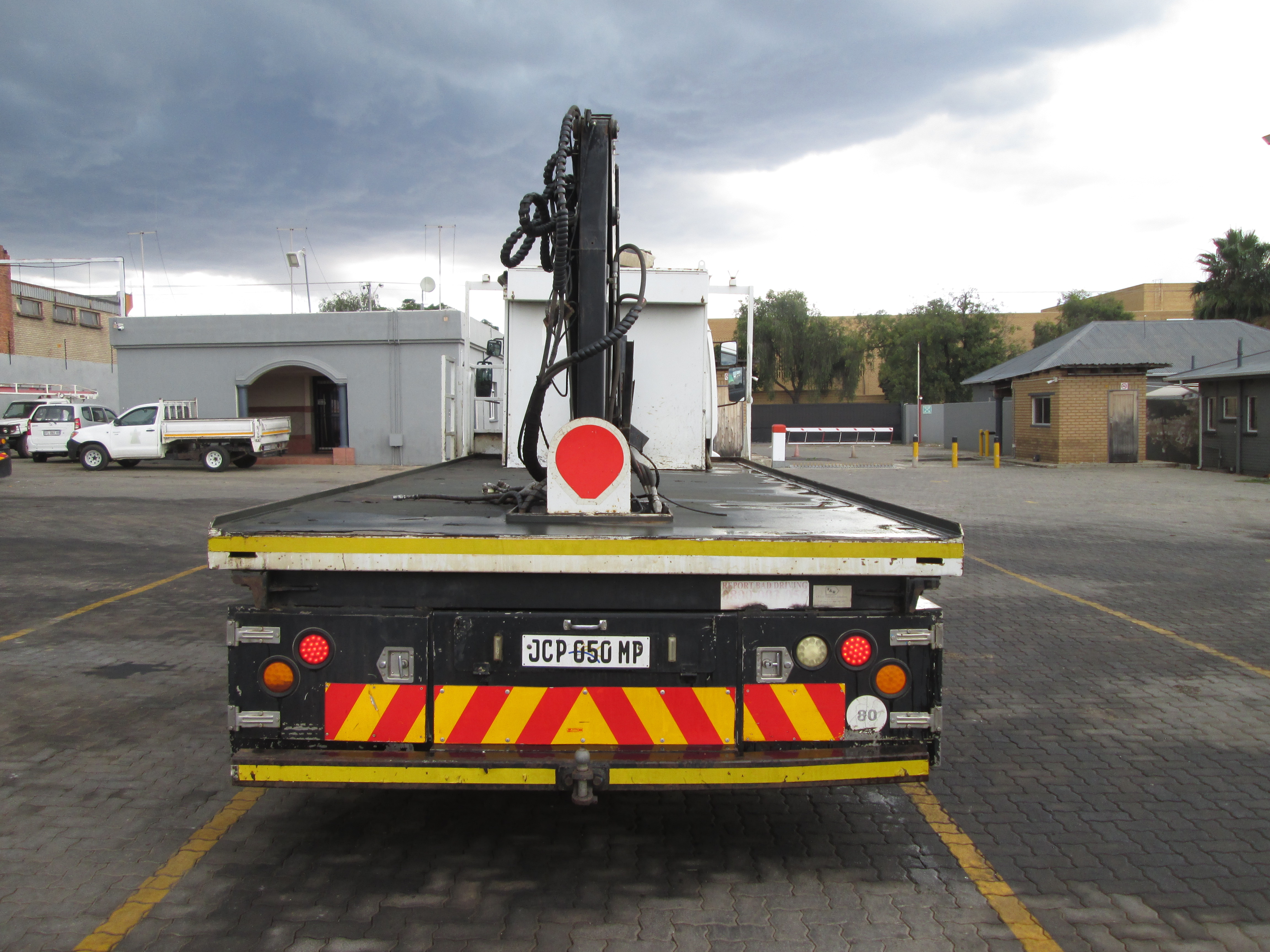 2012 ISUZU FSR700 7TON FLATDECK WITH 033T HIAB CRANE - 105296KM - Image 6