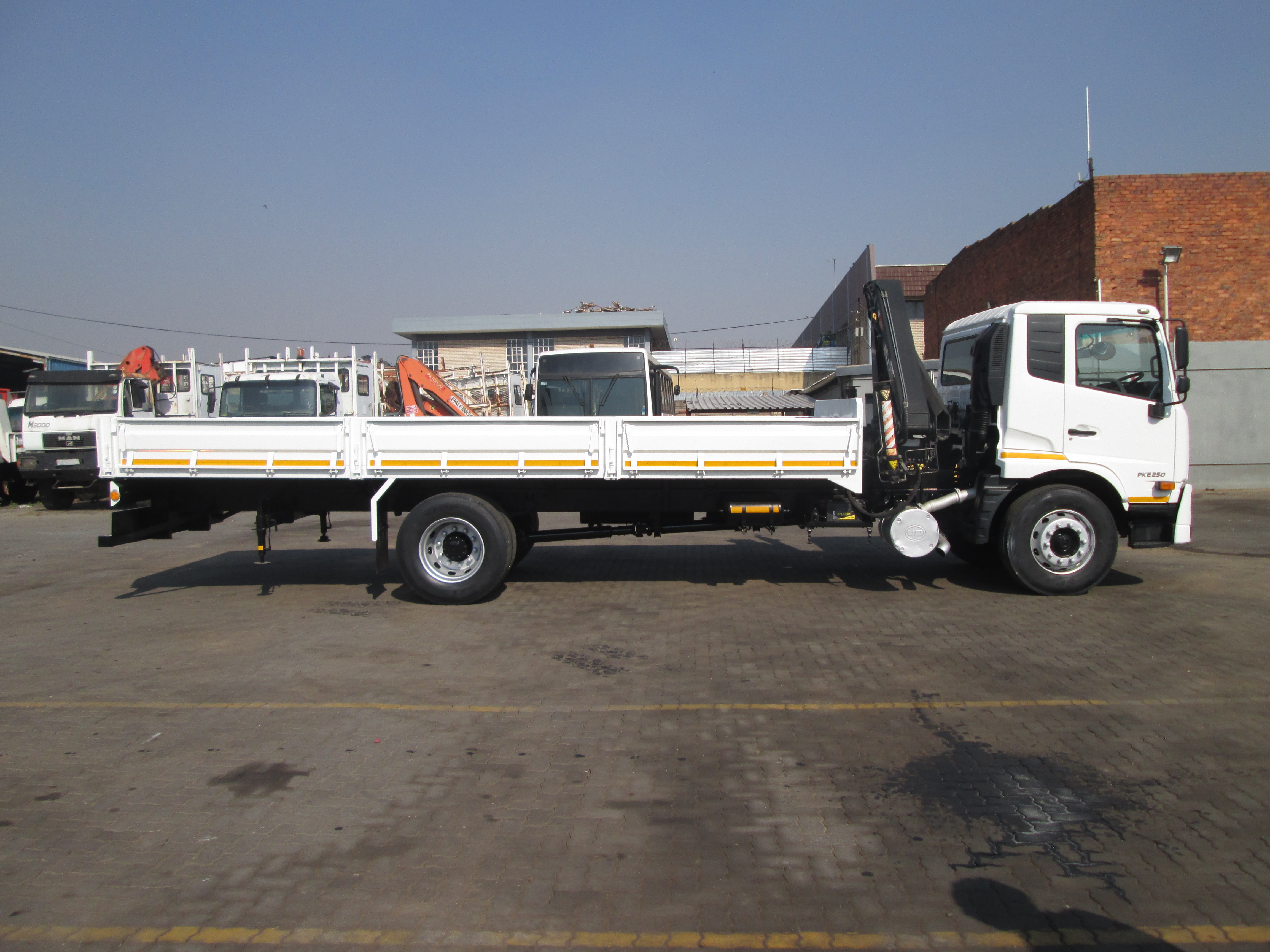 2017 UD PKE250 CRONER 8TON DROPSIDE WITH HIAB X CL 8-1 85386KM - Image 8