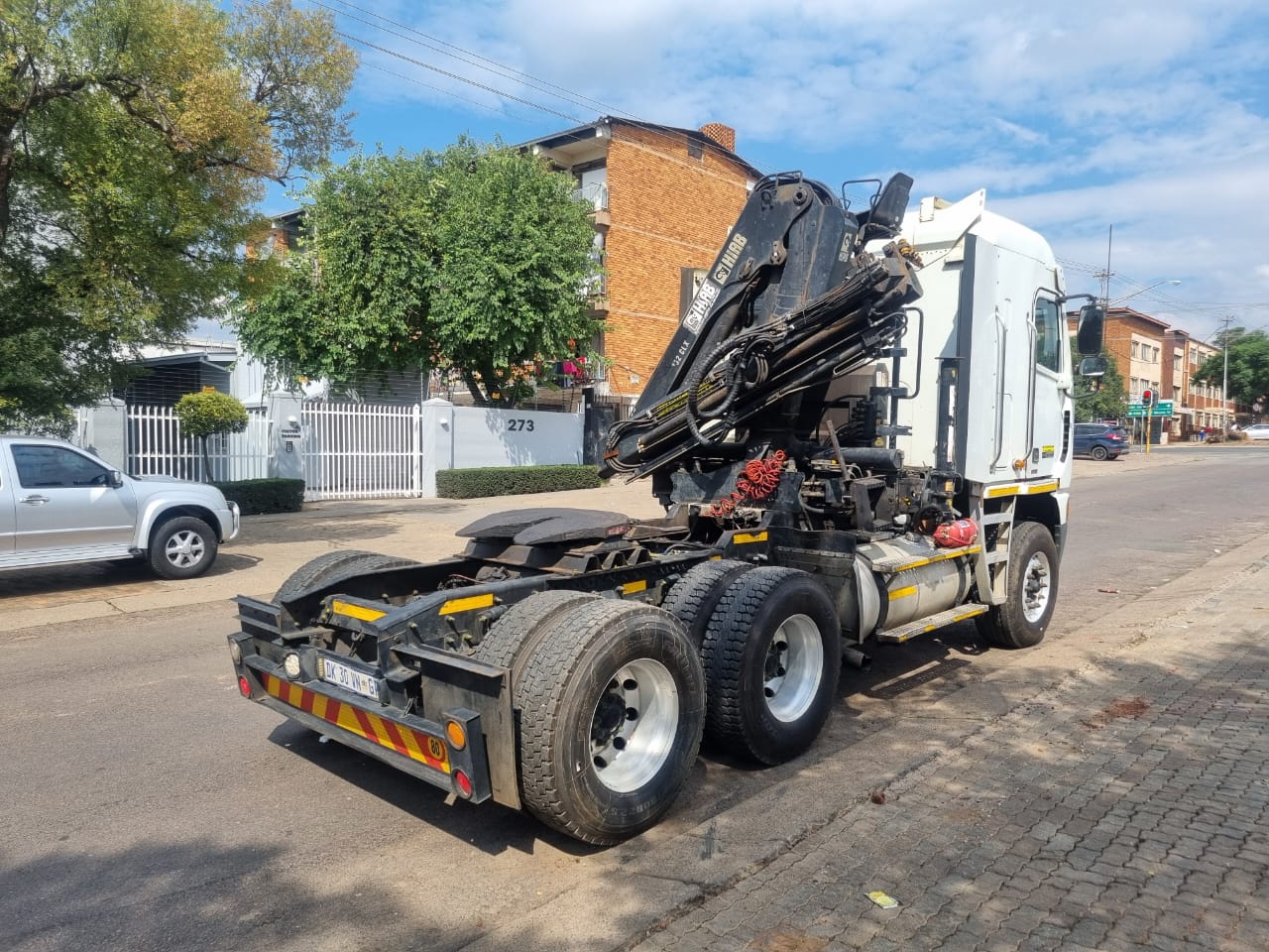 2014 FREIGHTLINER DETROIT 12.7-1650 TRUCK TRACTOR WITH HIAB 152B-2 CRANE - Image 7