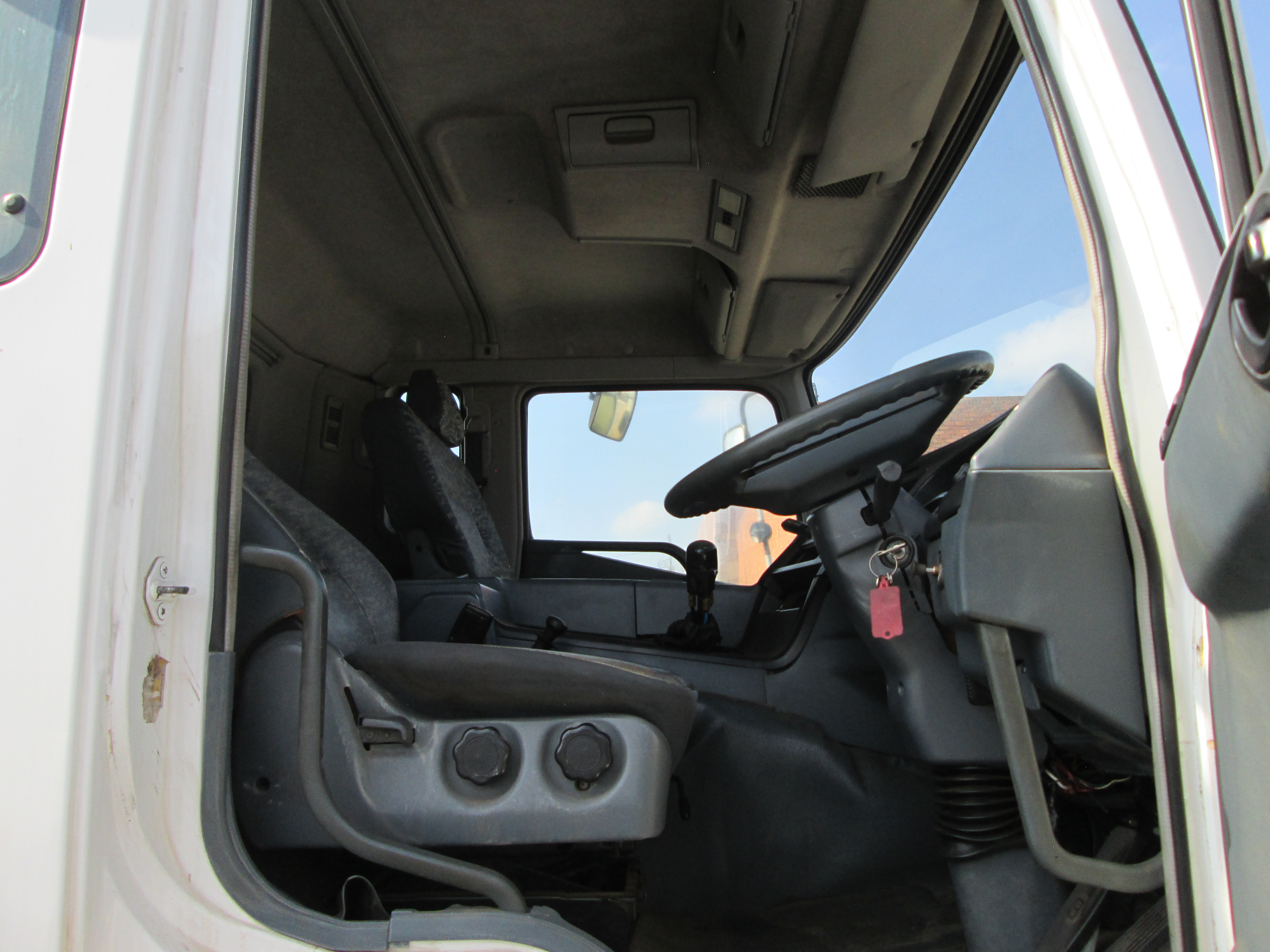 2007 FUSO FV26-340 12TON DROPSIDE WITH P15000L BONFIGLIOLI CRANE 376865KM - Image 13