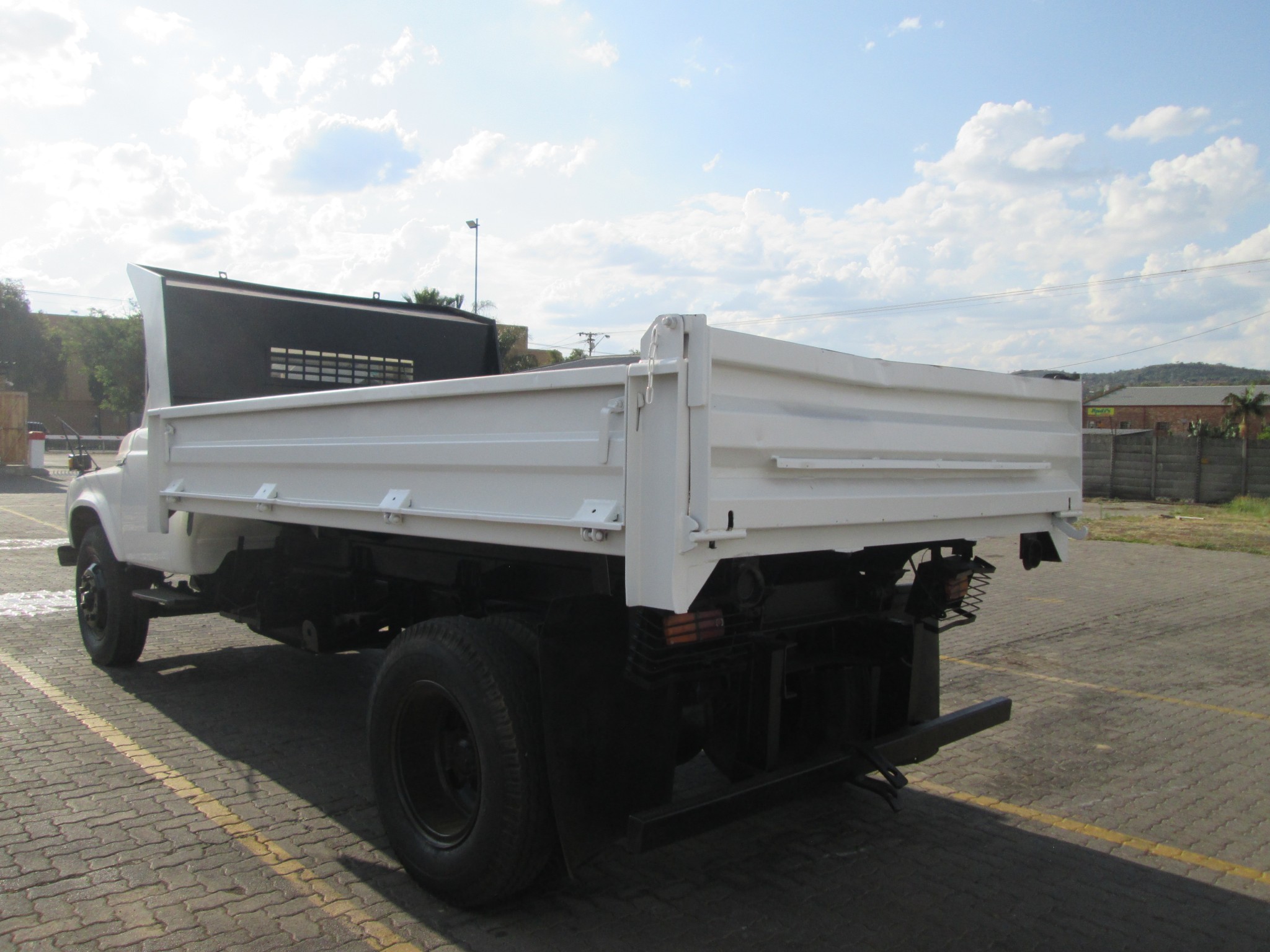 1998 TOYOTA DA116-13 4CUBE TIPPER - Image 5