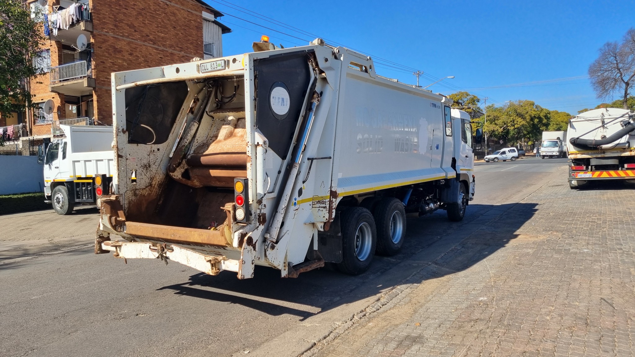 2012 UD330 COMPACTOR - Image 7