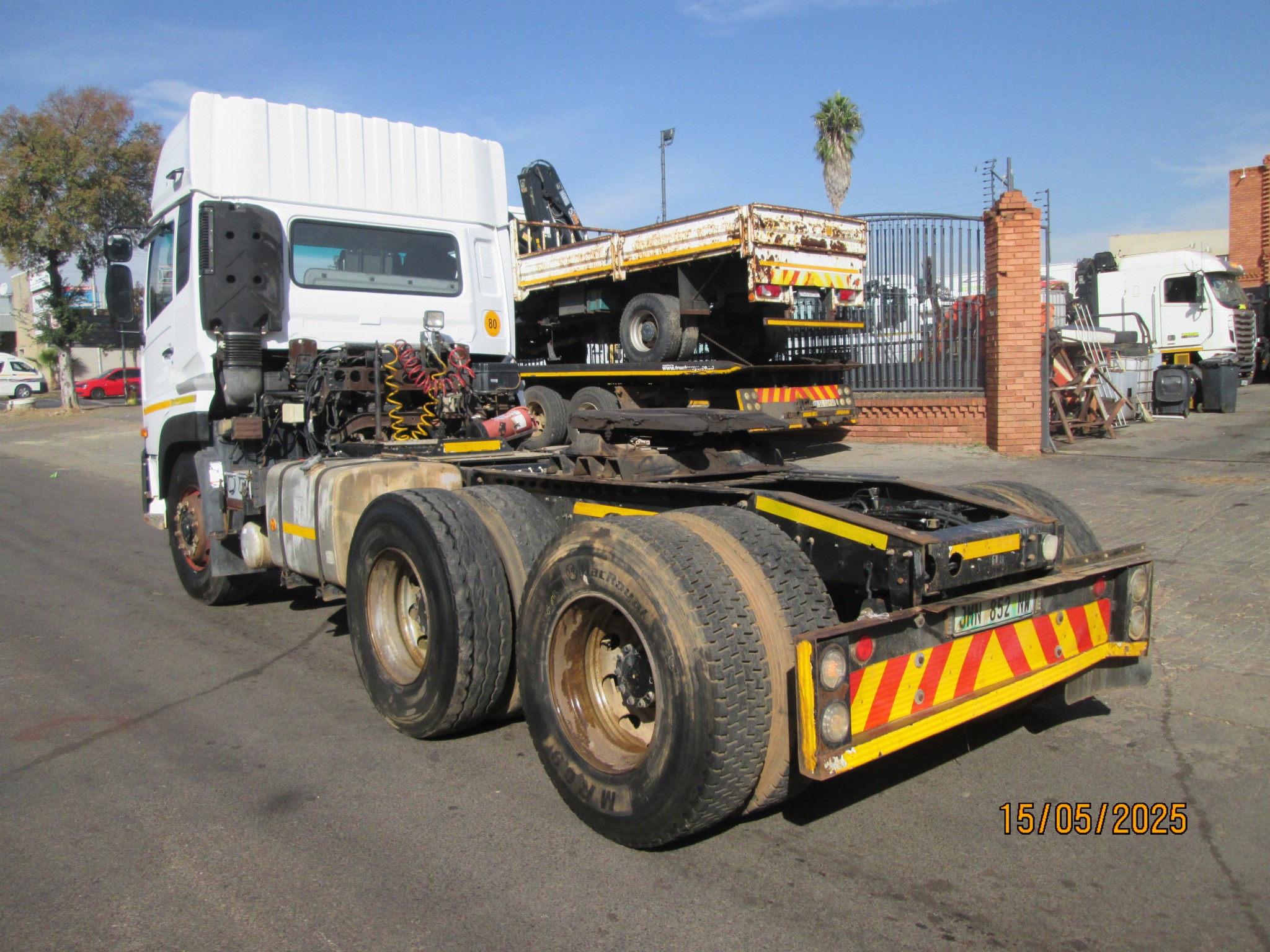 2015 UD QUON GW26-450 TRUCK TRACTOR - Image 5