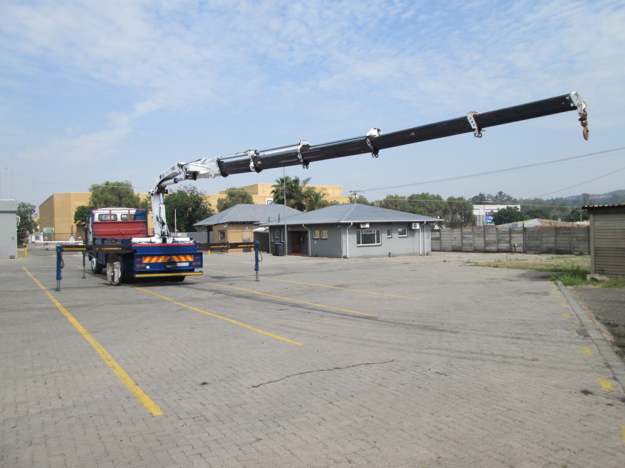 2004 MAN 30-464 12TON DROPSIDE BODY WITH HIAB 288 EP-4CLX CRANE - Image 13