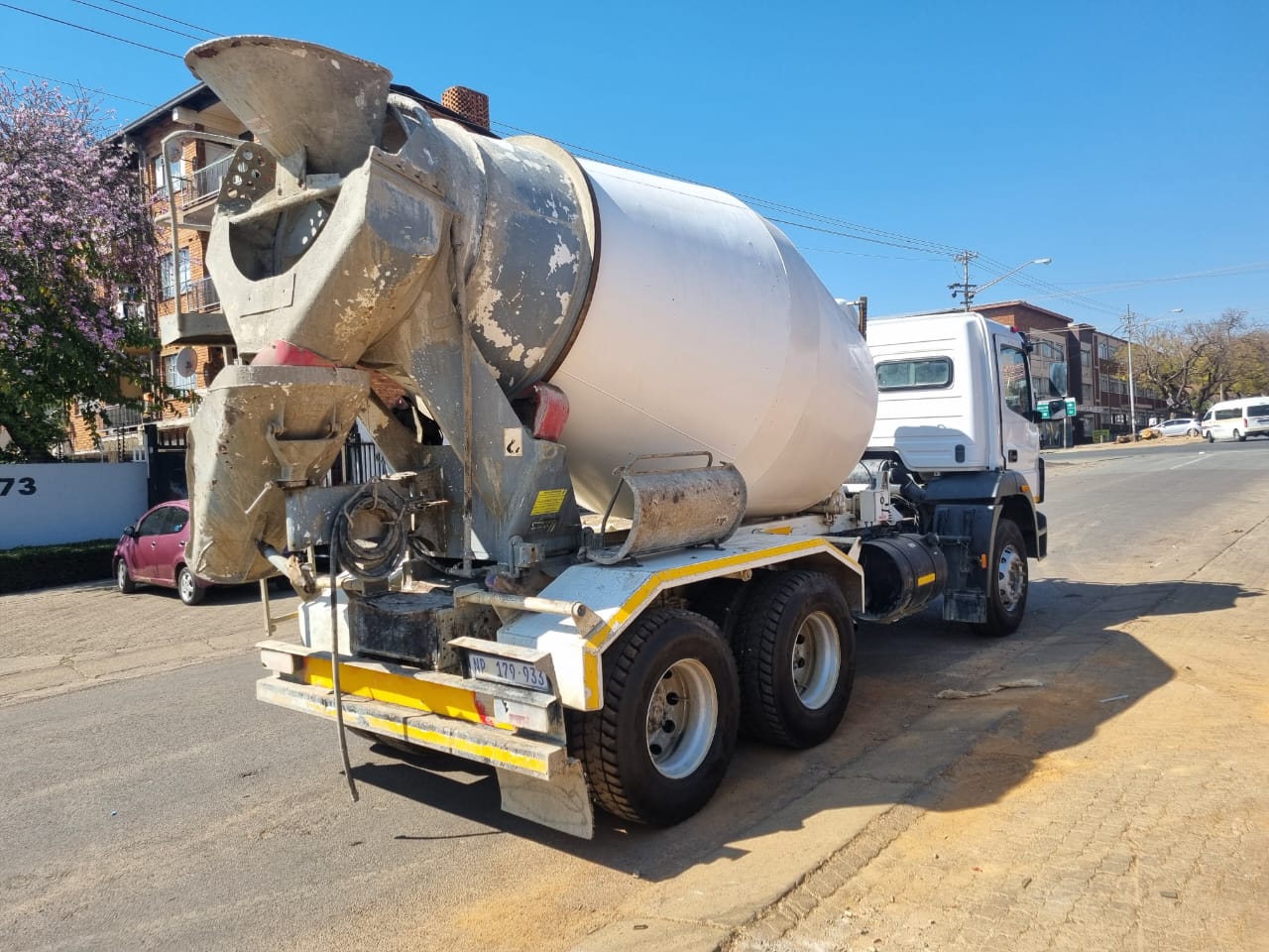 2023 FUSO FJ26-280 6CUBE CONCRETE MIXER - Image 7