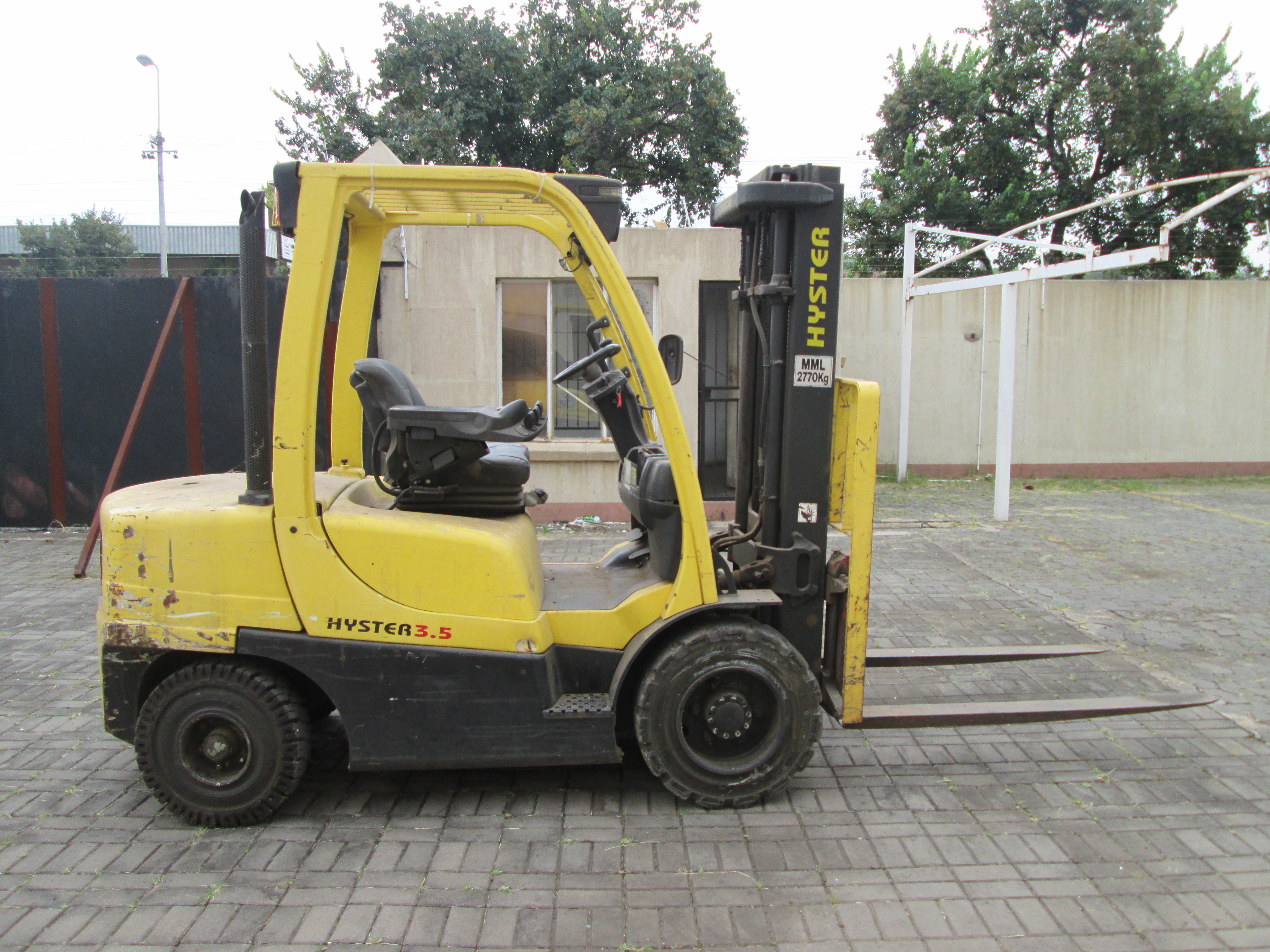 2011 HYSTER 3.5TON FORKLIFT - Image 8