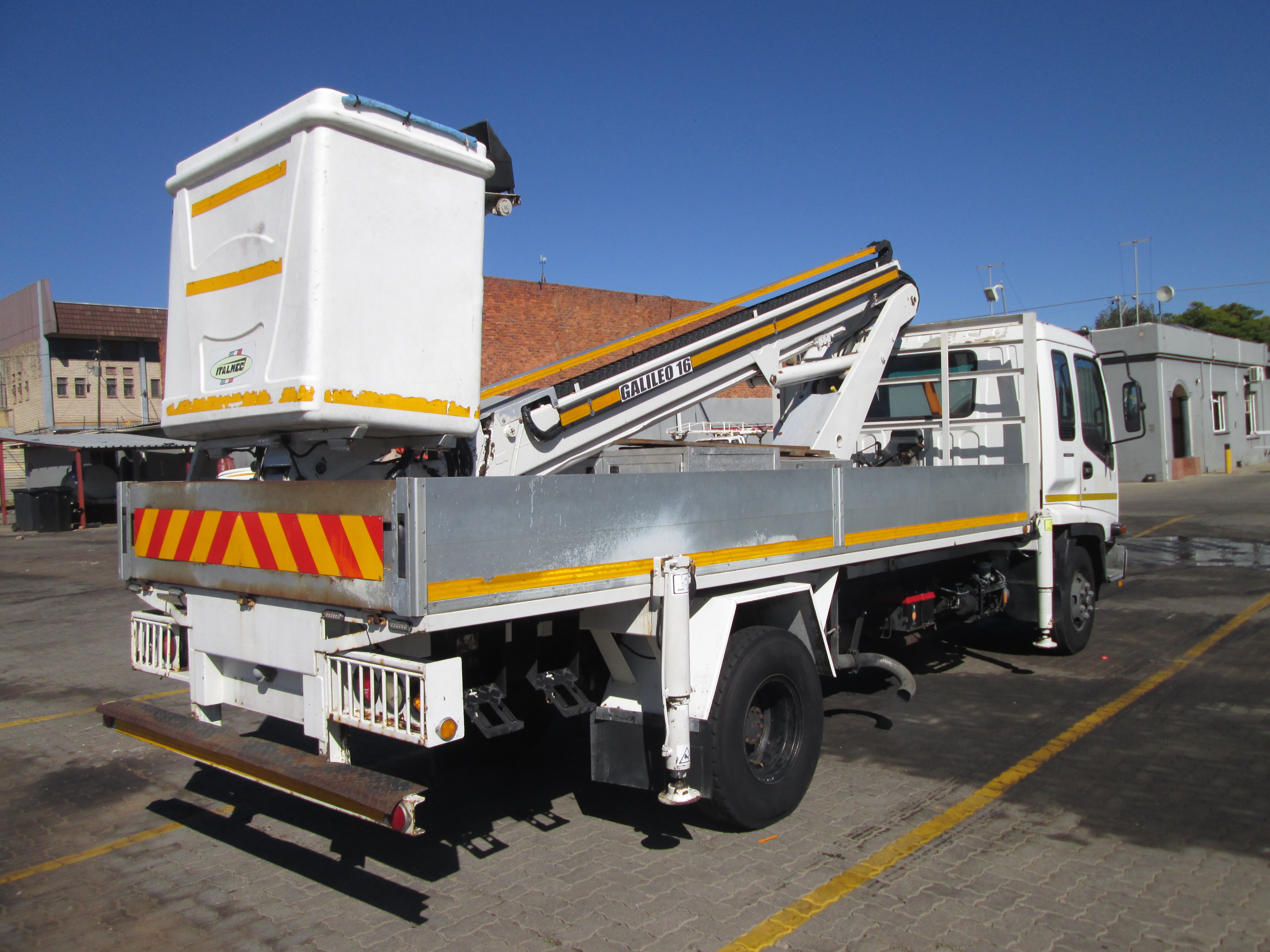 2009 ISUZU FRR500 FRIGHTER 5TON WITH GALILEO ITALMEC 16M REACH CHERRY PICKER - 240169KM - Image 7