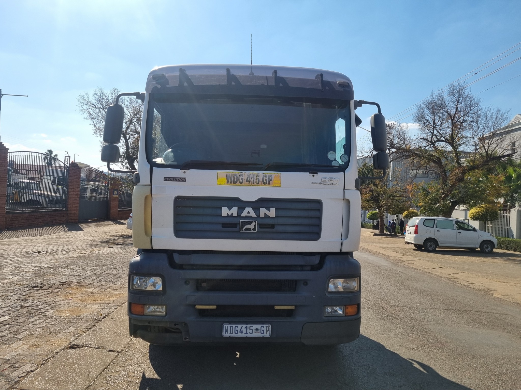 2007 MAN TGA 27.400 TRUCK TRACTOR - Image 3