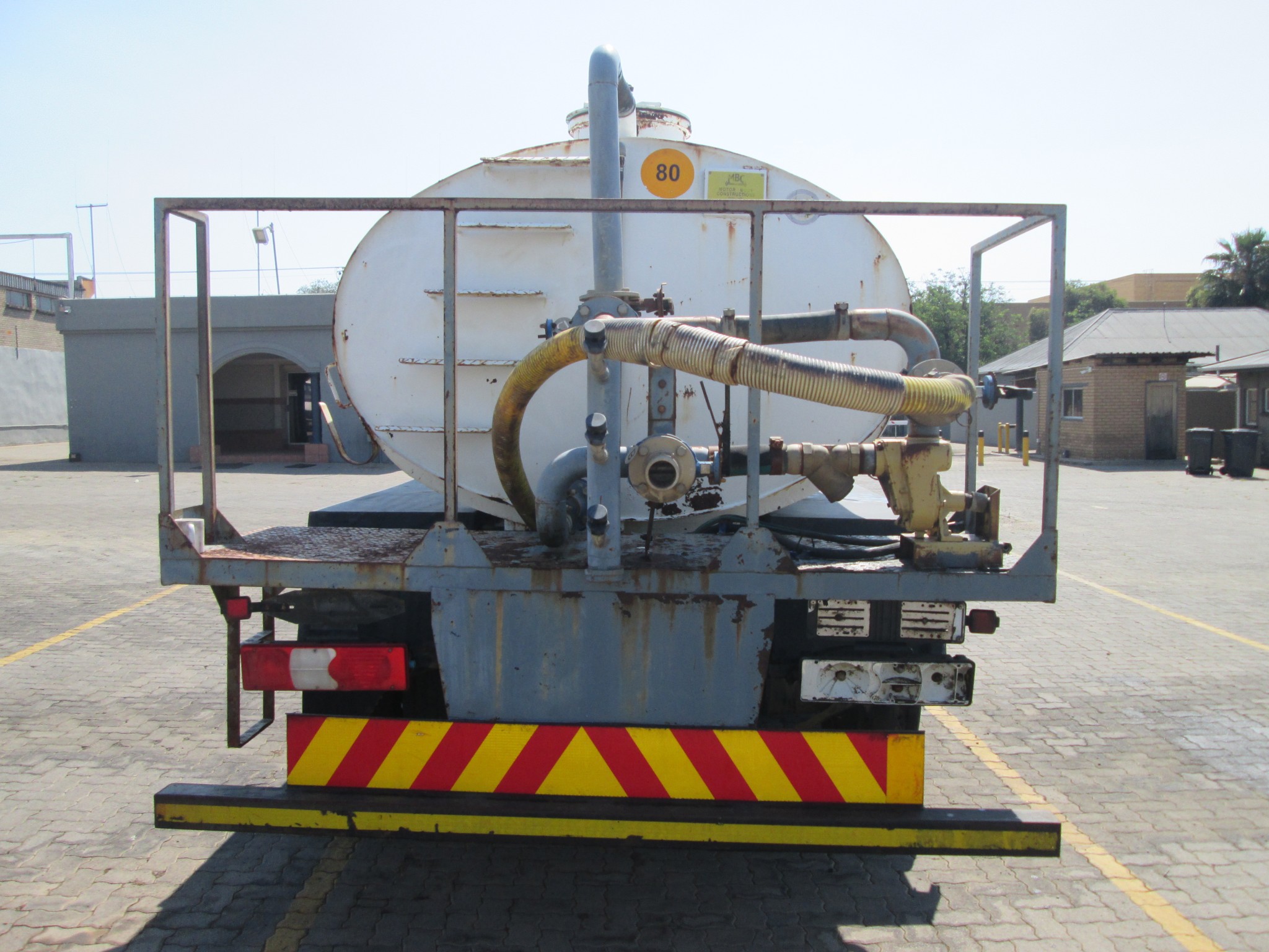 2018 MAN CLA26.280 12000L WATER TANKER - Image 5