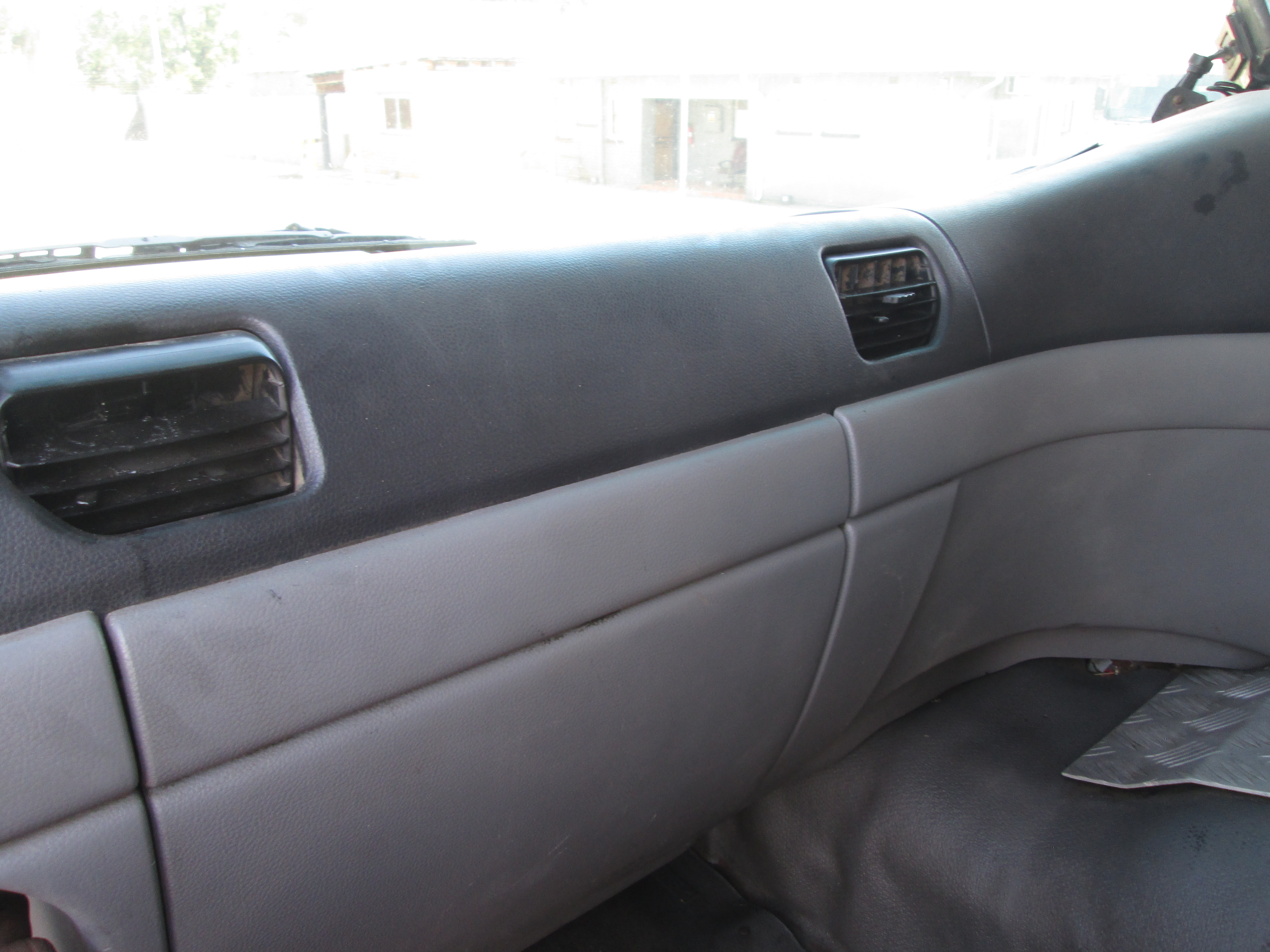 2015 UD QUON GW26-450 10CUBE TIPPER - Image 14