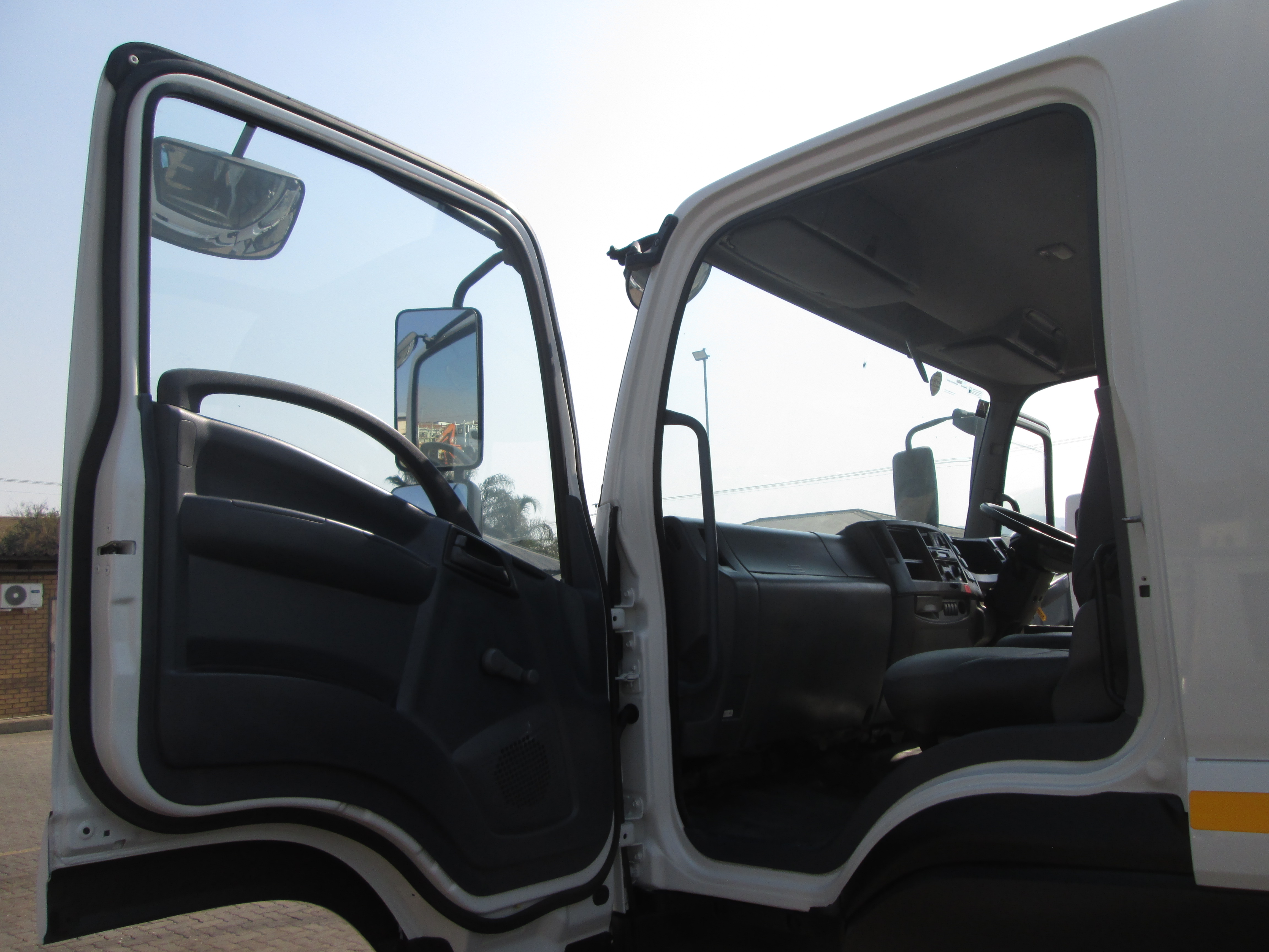 2014 ISUZU FVZ1400 16TON SKIPLOADER 152858KM - Image 14