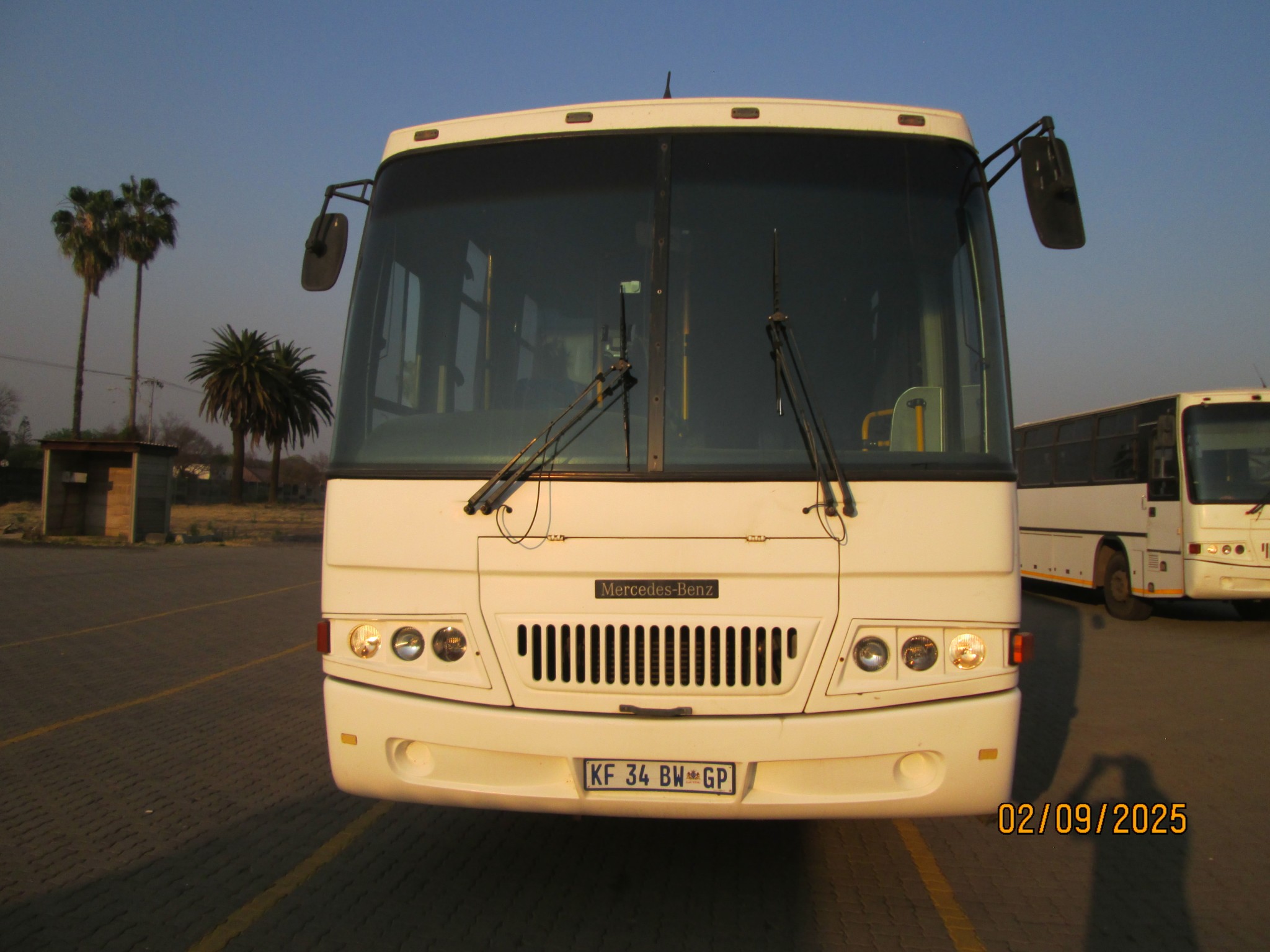 2009 MERCEDES BENZ 1730 60 SEATER BUS - Image 2