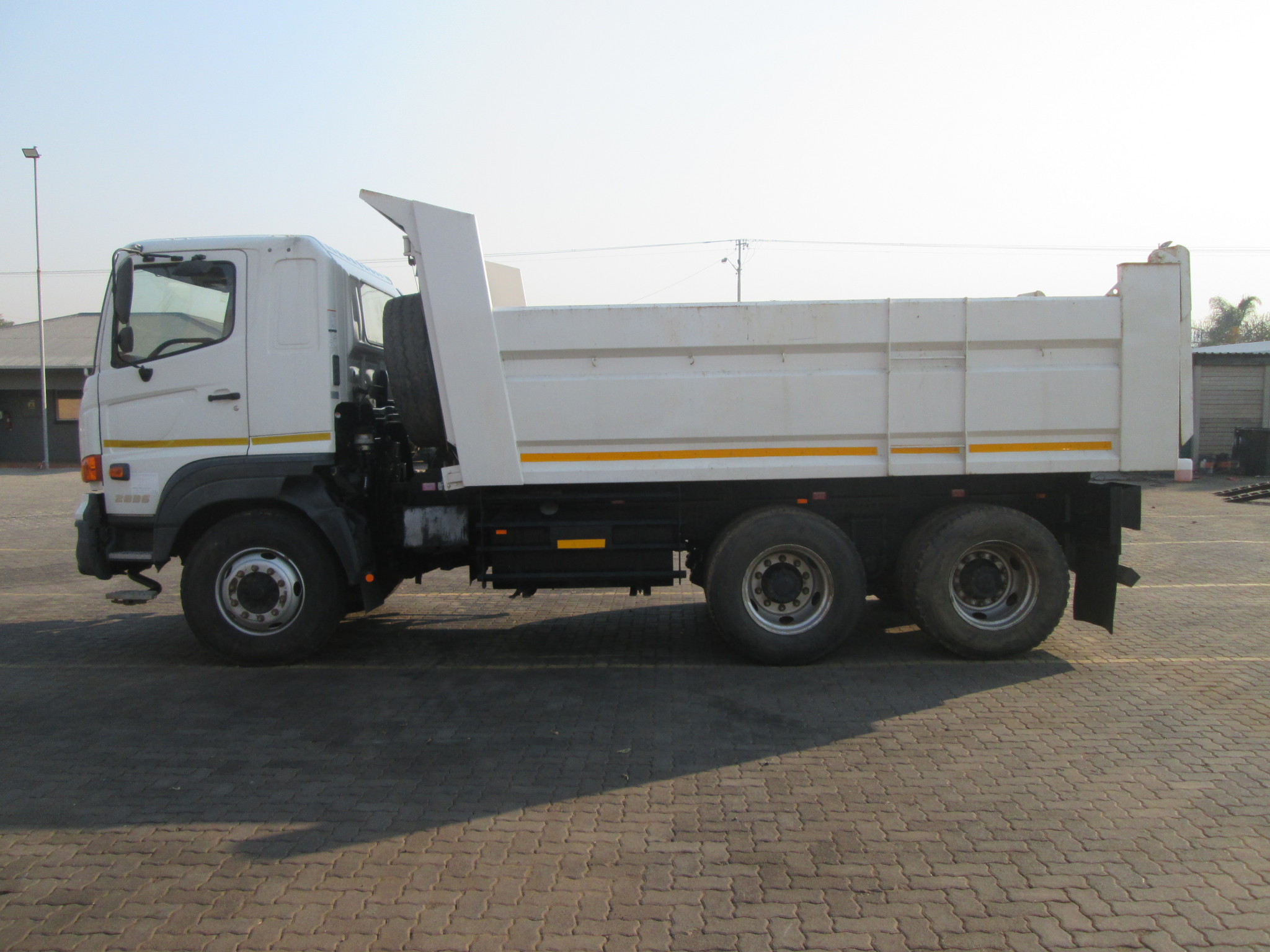 2019 HINO 500 2836 10CUBE TIPPER 51805KM - Image 19