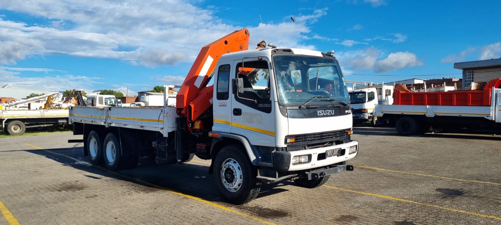 2003 ISUZU FVZ1400 14TON DROPSIDE WITH PALFINGER PK 18080 CRANE 
