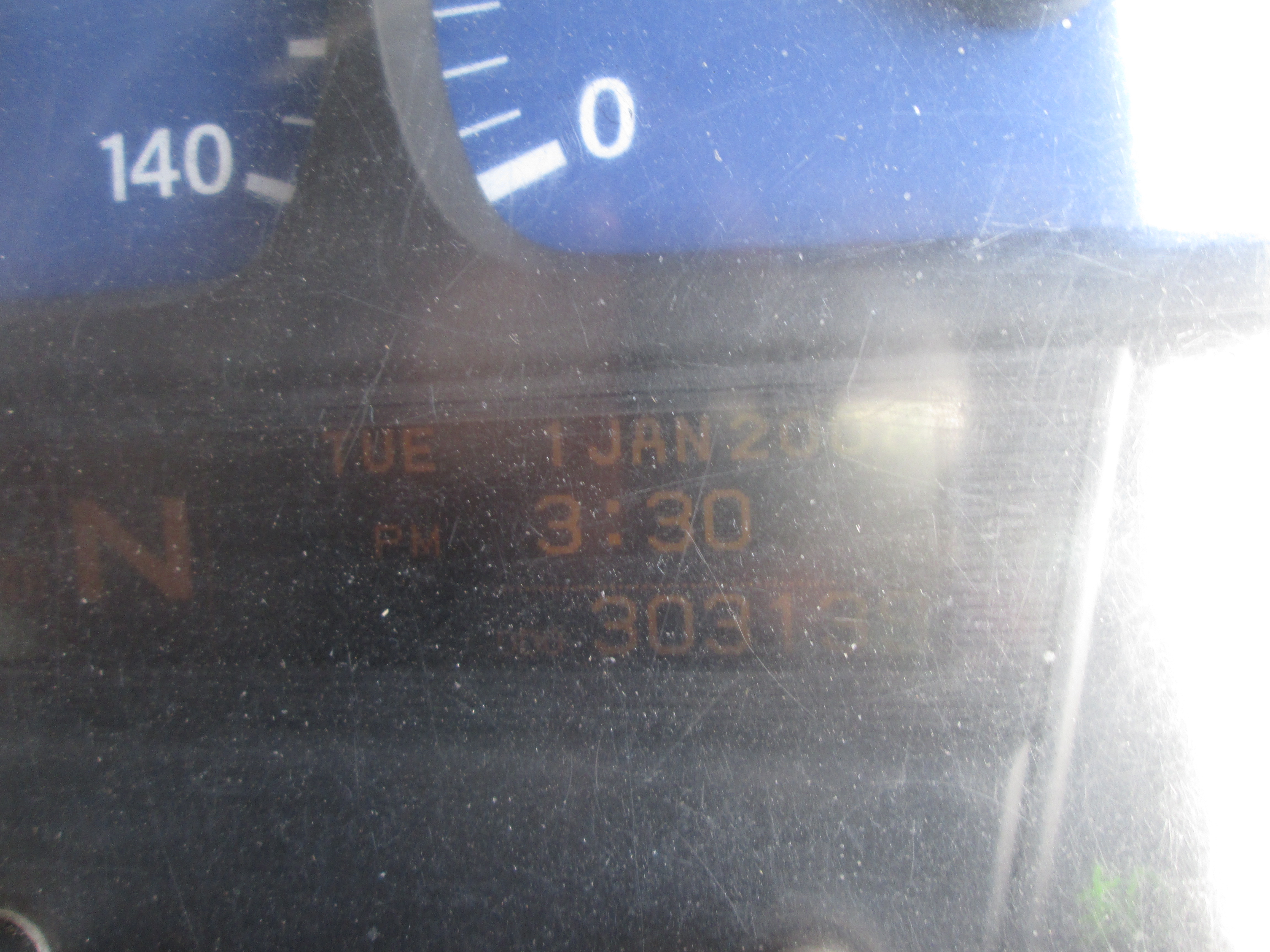 2019 UD QUON GW26-450 TRUCK TRACTOR 303139KM - Image 11