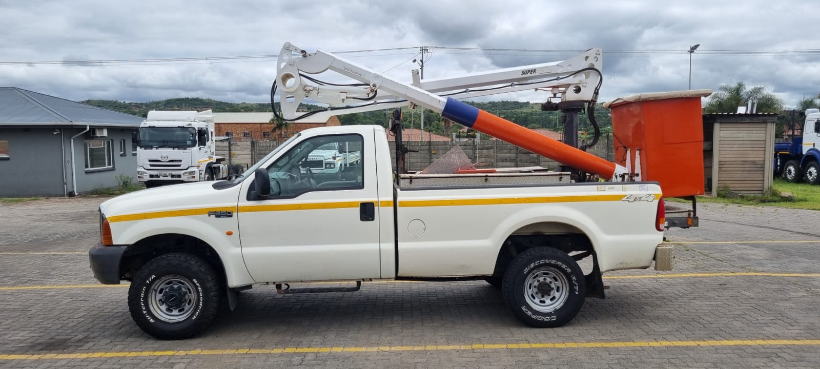 2007 FORD F250XL 12M REACH LIVELINE CHERRY PICKER - Image 9
