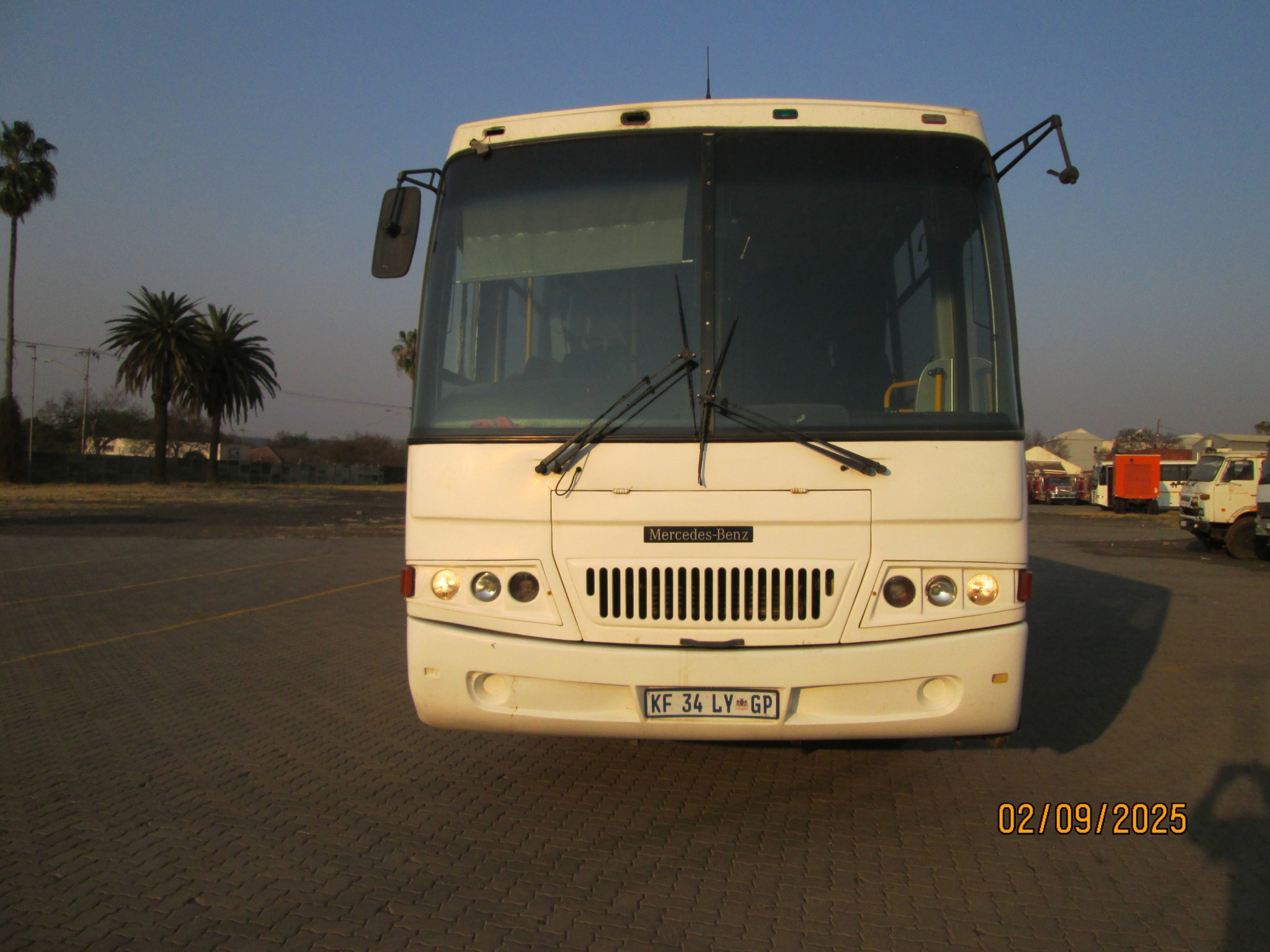 2009 MERCEDES BENZ 1730 60 SEATER BUS - Image 2